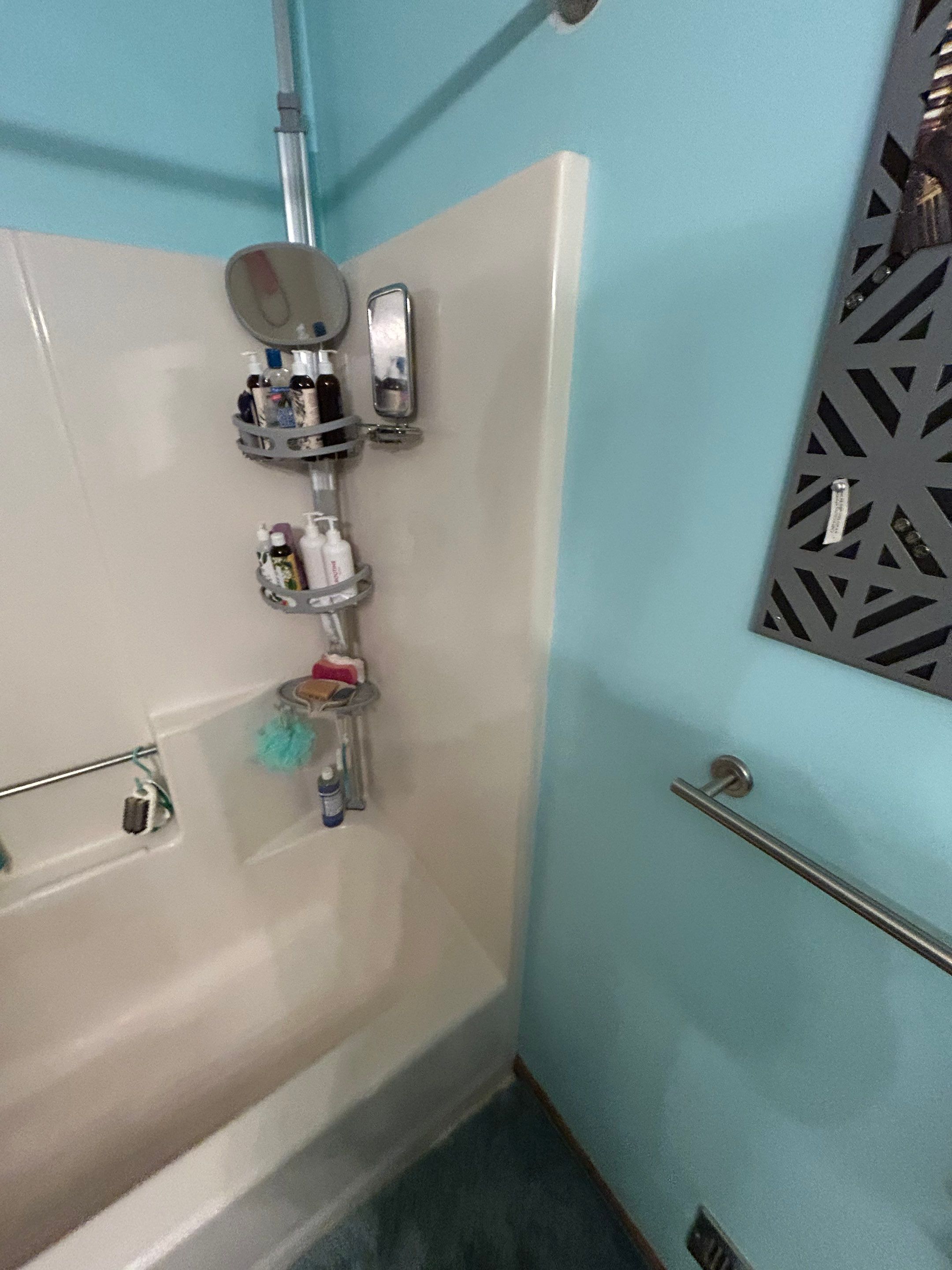 Acrylic Jacuzzi Bath and Shower Surround Installation in Traverse City by Rainbow Seamless Systems