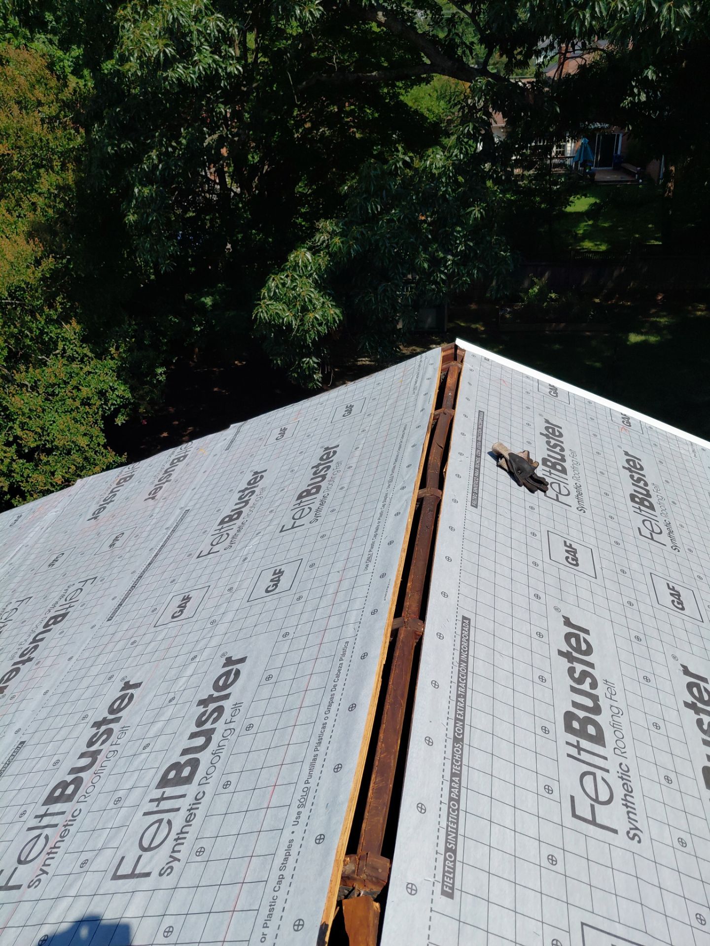Alexandria: Residential Roof Replacement with GAF Timberline HDZ in Nantucket Morning by RM Banning, Inc.