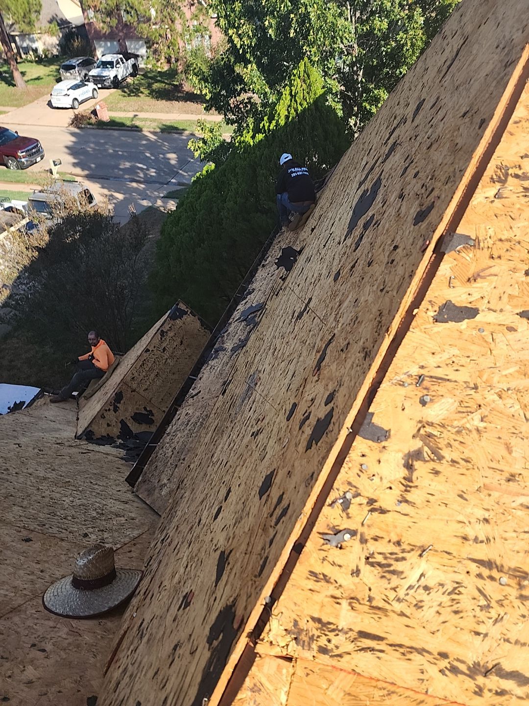 Residential Roofing Installation using Owen's Corning Duration (Lifetime) Shingles by Roof Repair Company