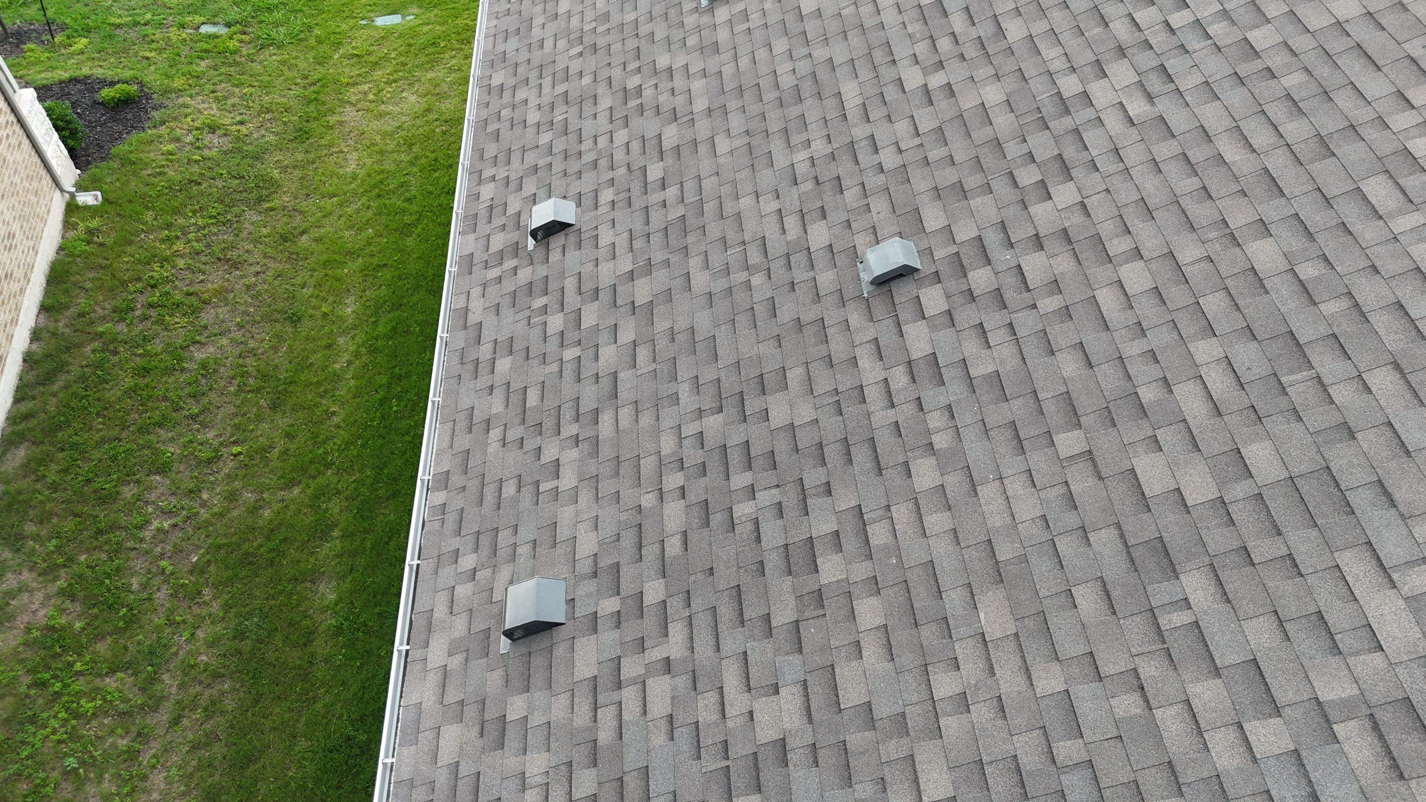 Weathered Wood - Malarkey Vista by RoofsOnly.com