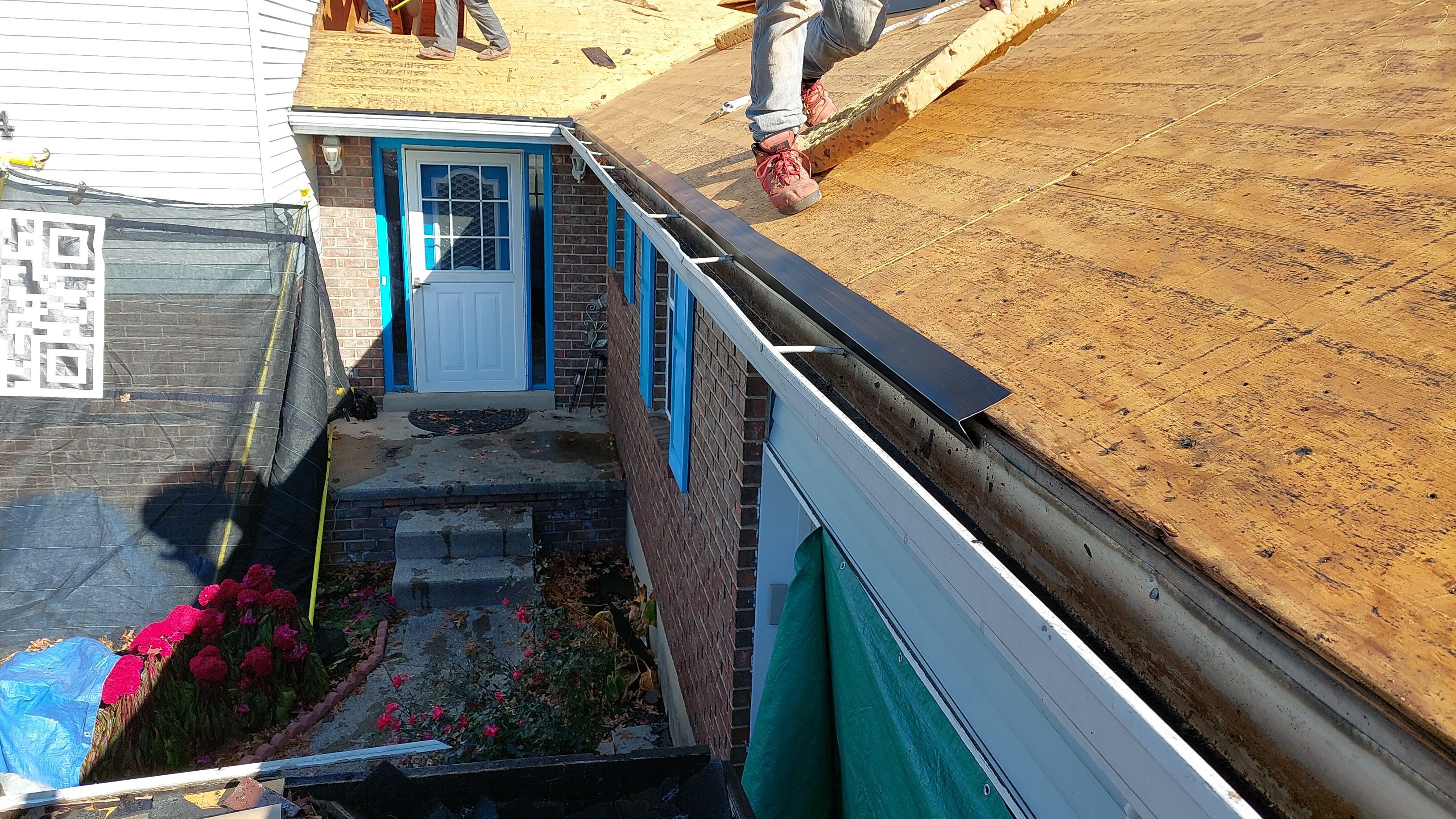 Liberty Township - Pristine Black by Tamlin Roofing