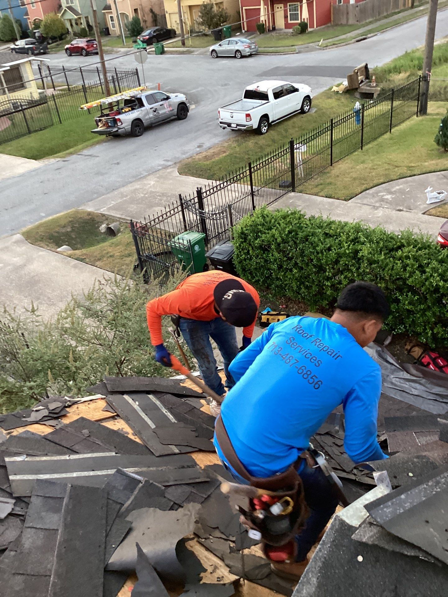 Residential Roofing Installation using Owen's Corning Duration (Lifetime) Shingles by Roof Repair Company