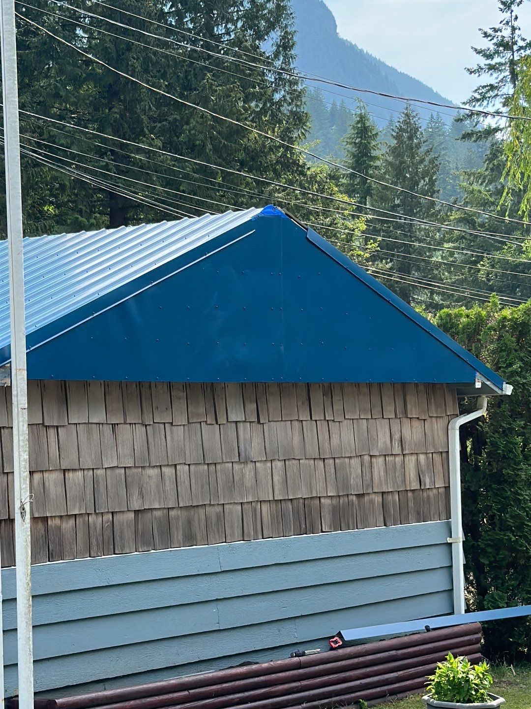 Residential ReRoofing Installation using Duraclad 26ga by Top Notch Roofing Inc