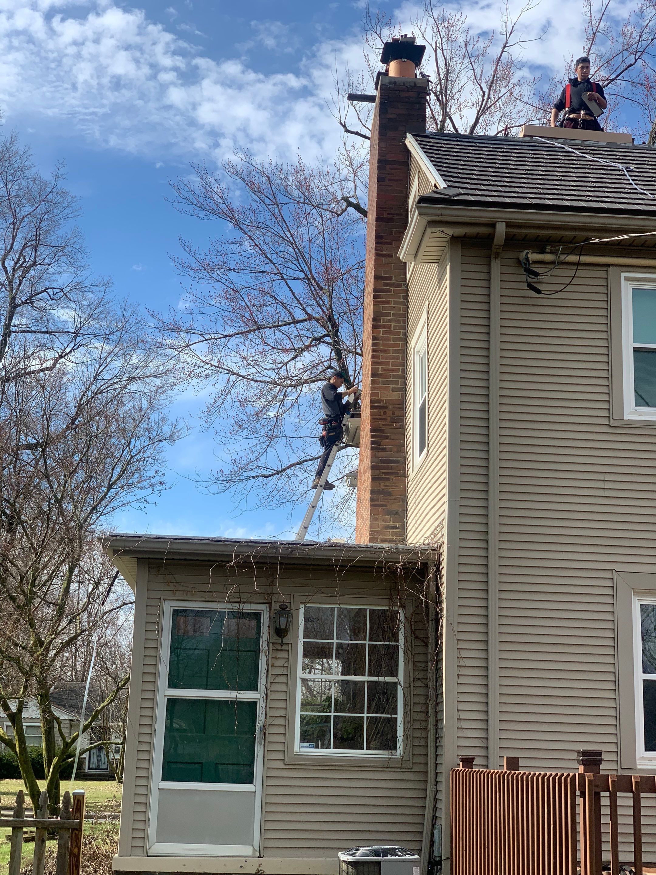 Residential Roofing Installation using Vic West Nothridge Slate by 4Ever Metal Roofing