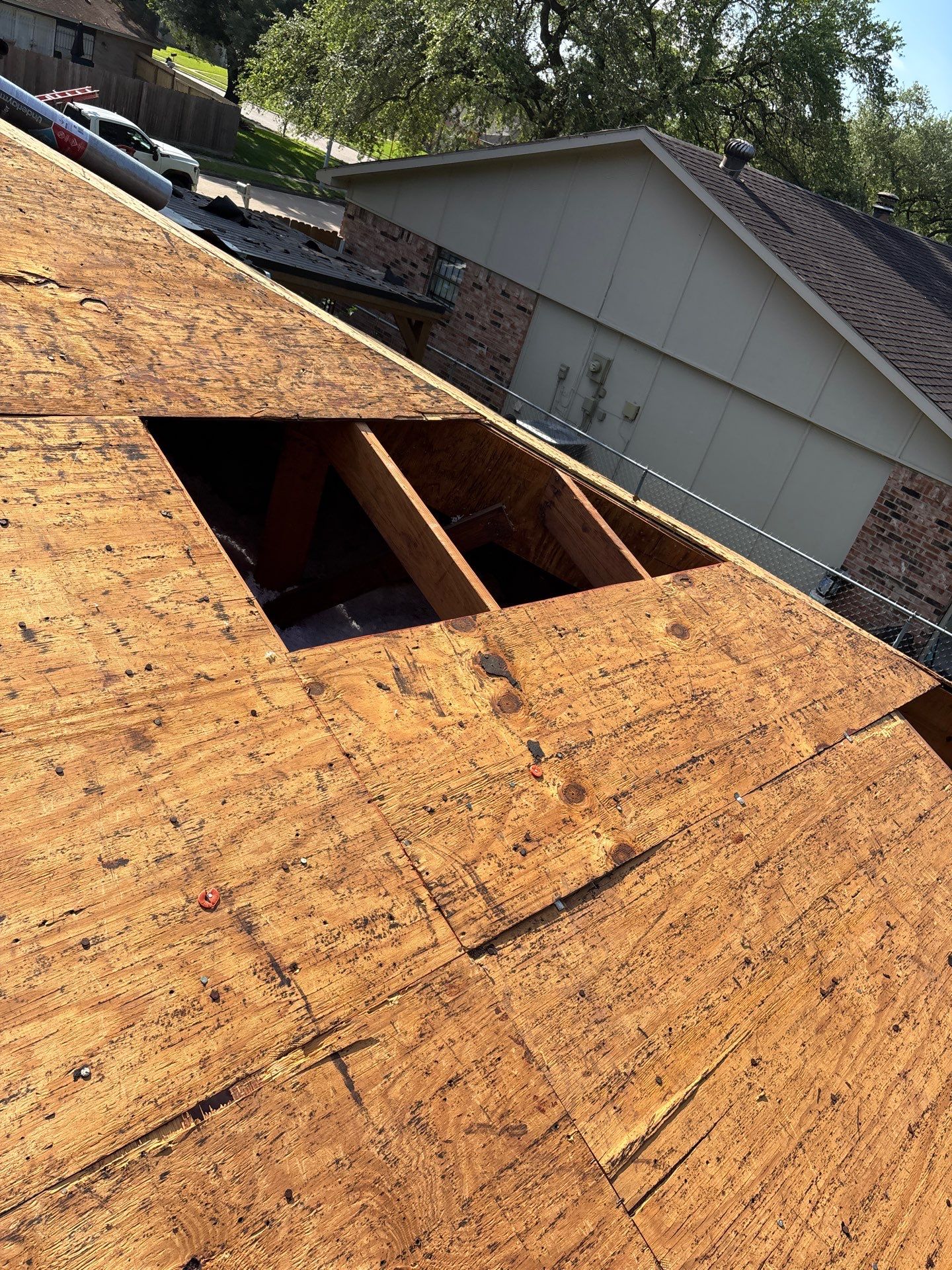 Roof Replacement Houston by Roof Repair Company