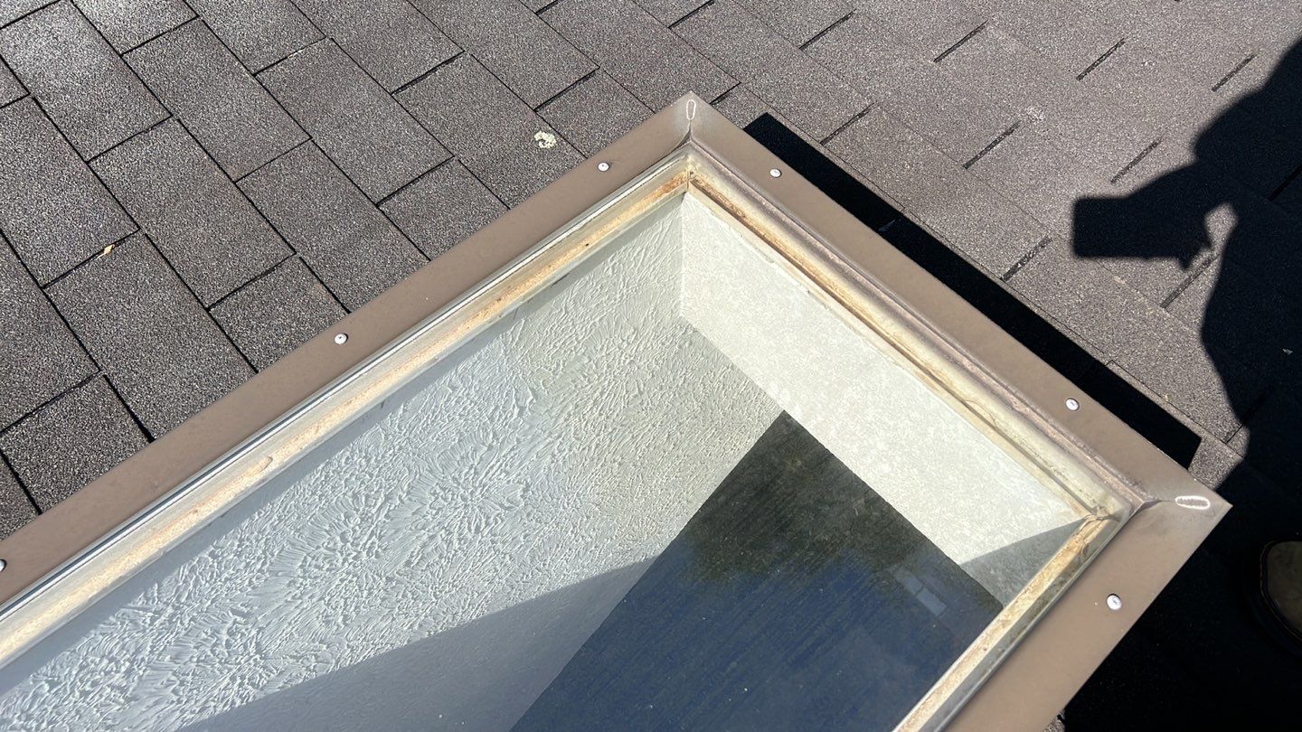 Sterling: CertainTeed Landmark Designer Shingles in Pewter by RM Banning, Inc.