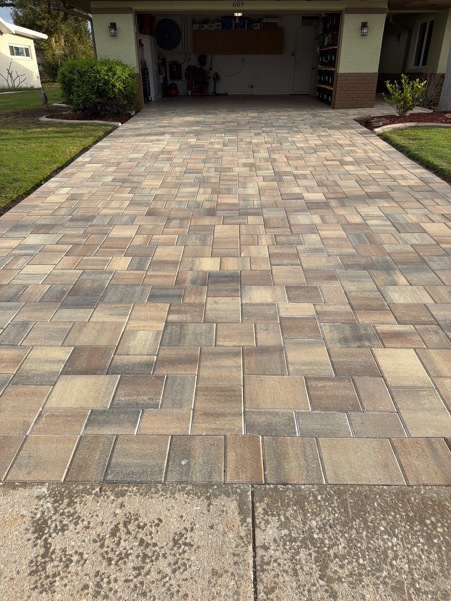 Paver Driveway and Patio Sealing in Sun City Center by Supreme Paver Experts