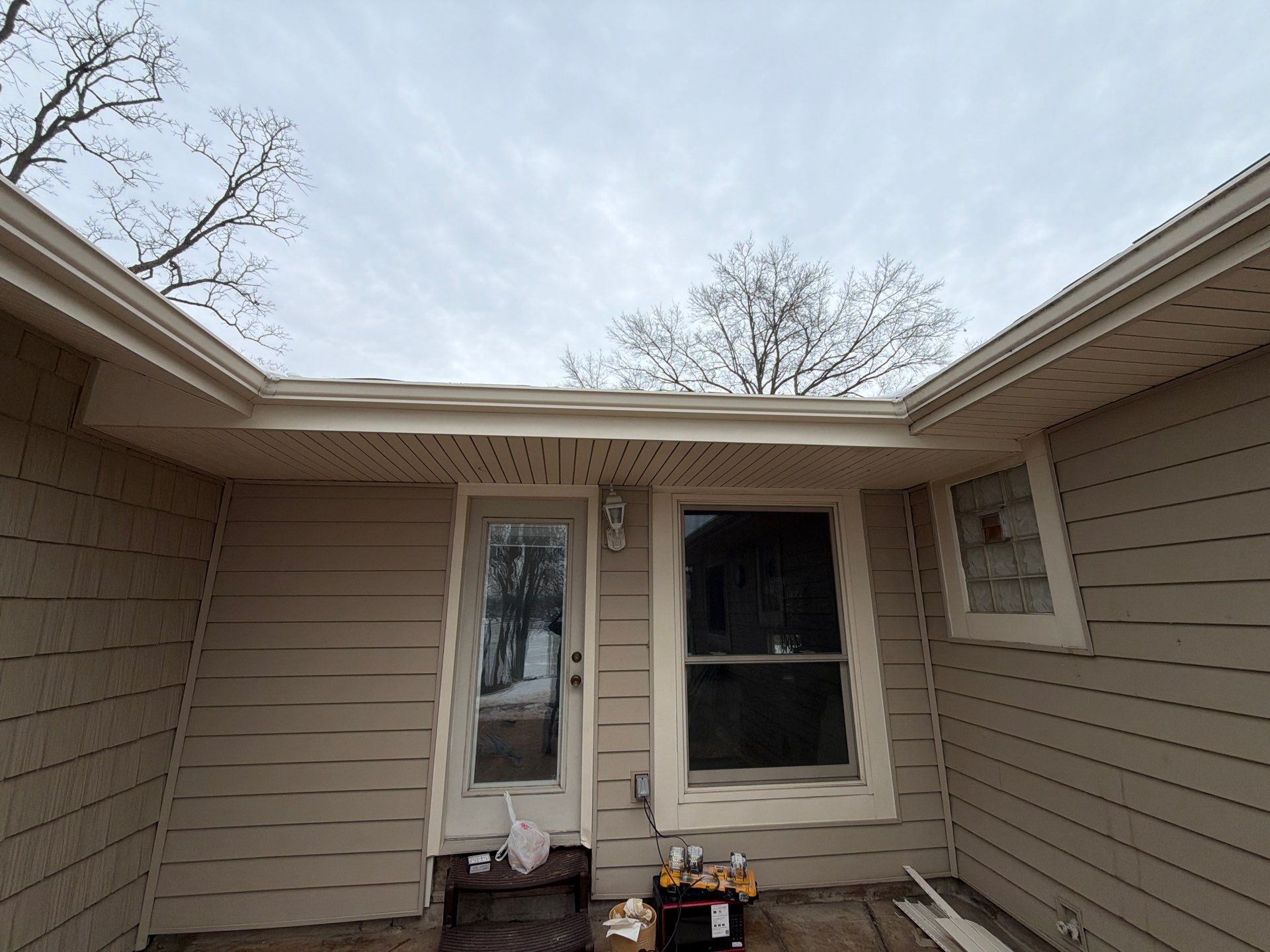 Low-Maintenance Beauty: Royal Split Shake Install in Lake St. Louis by Acute Roofing And Exteriors 