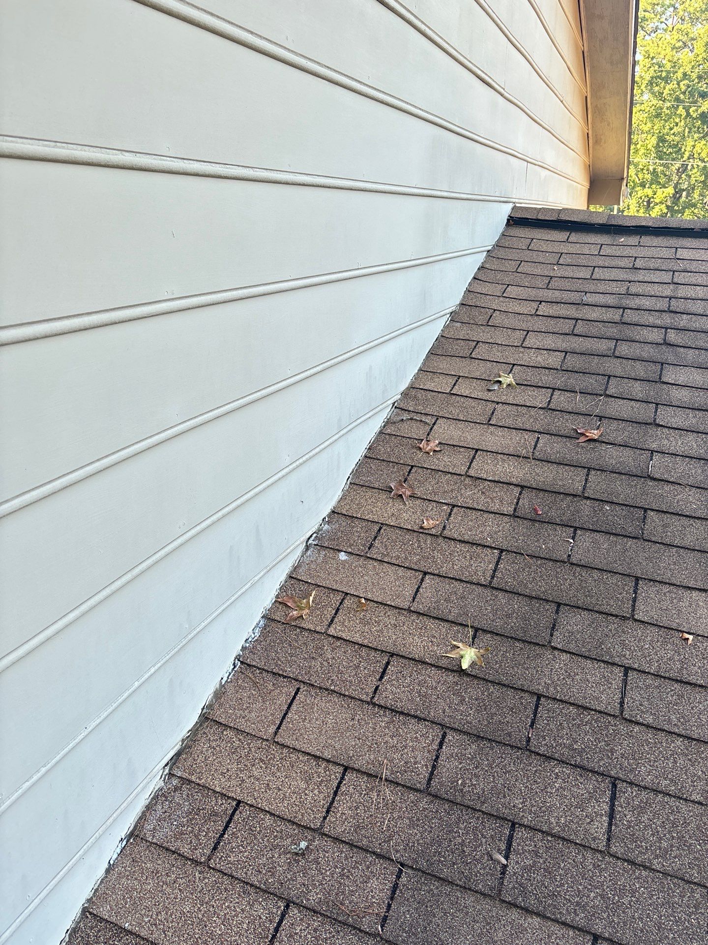 Missing Step flashings by Deerfield Roofing LLC