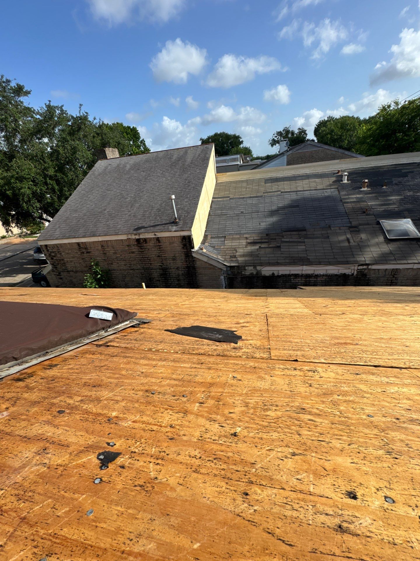 Roof Replacement Houston by Roof Repair Company