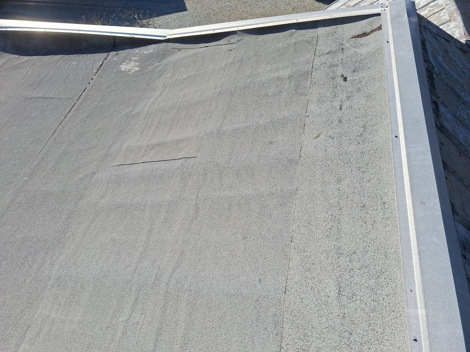 Residential Roofing Sealant  by iGreen Solutions