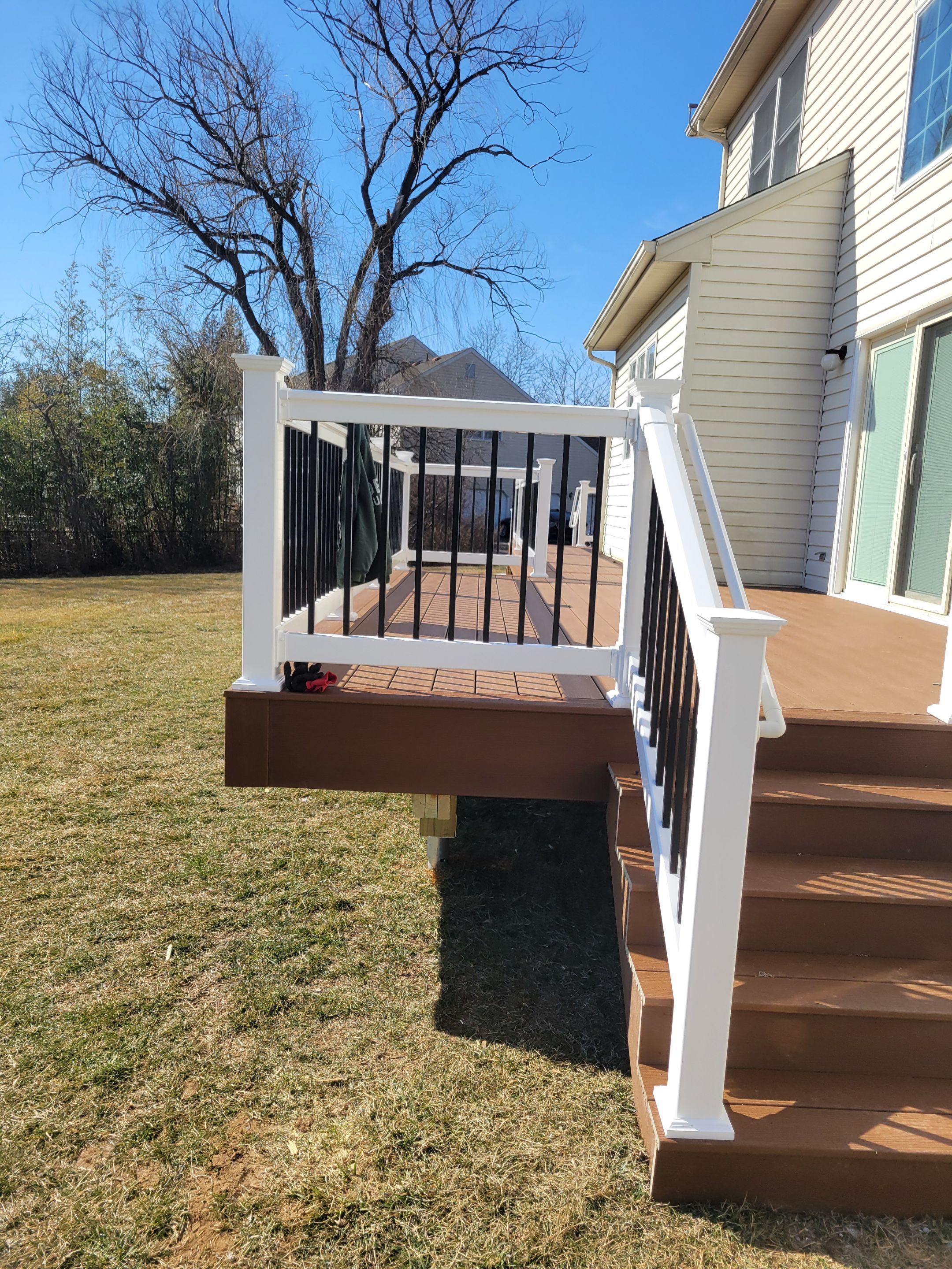 New Deck in Manalapan, New Jersey by deck guardian