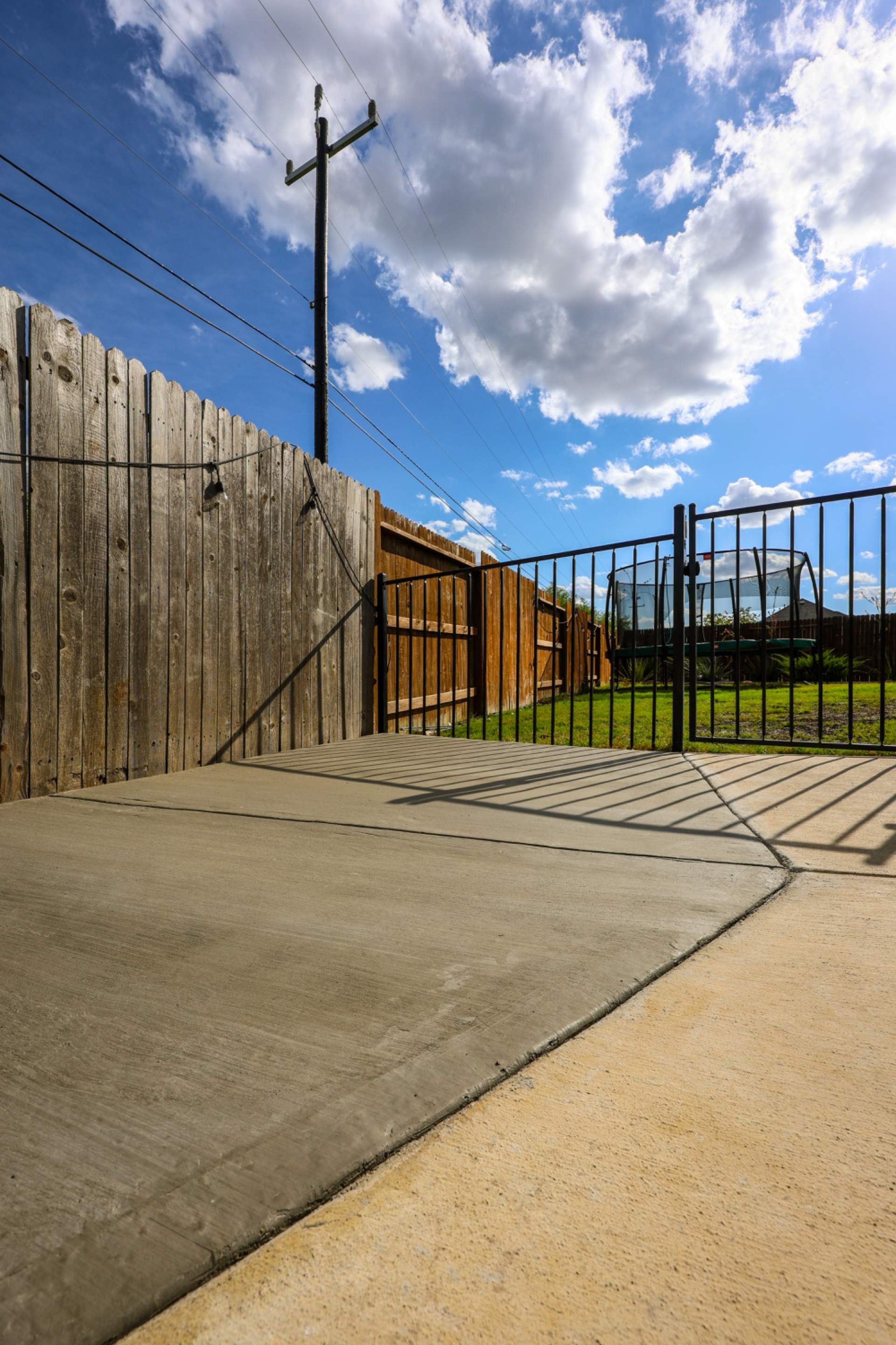 Wortham Oaks - San Antonio, TX by Hole In One Lawns, LLC