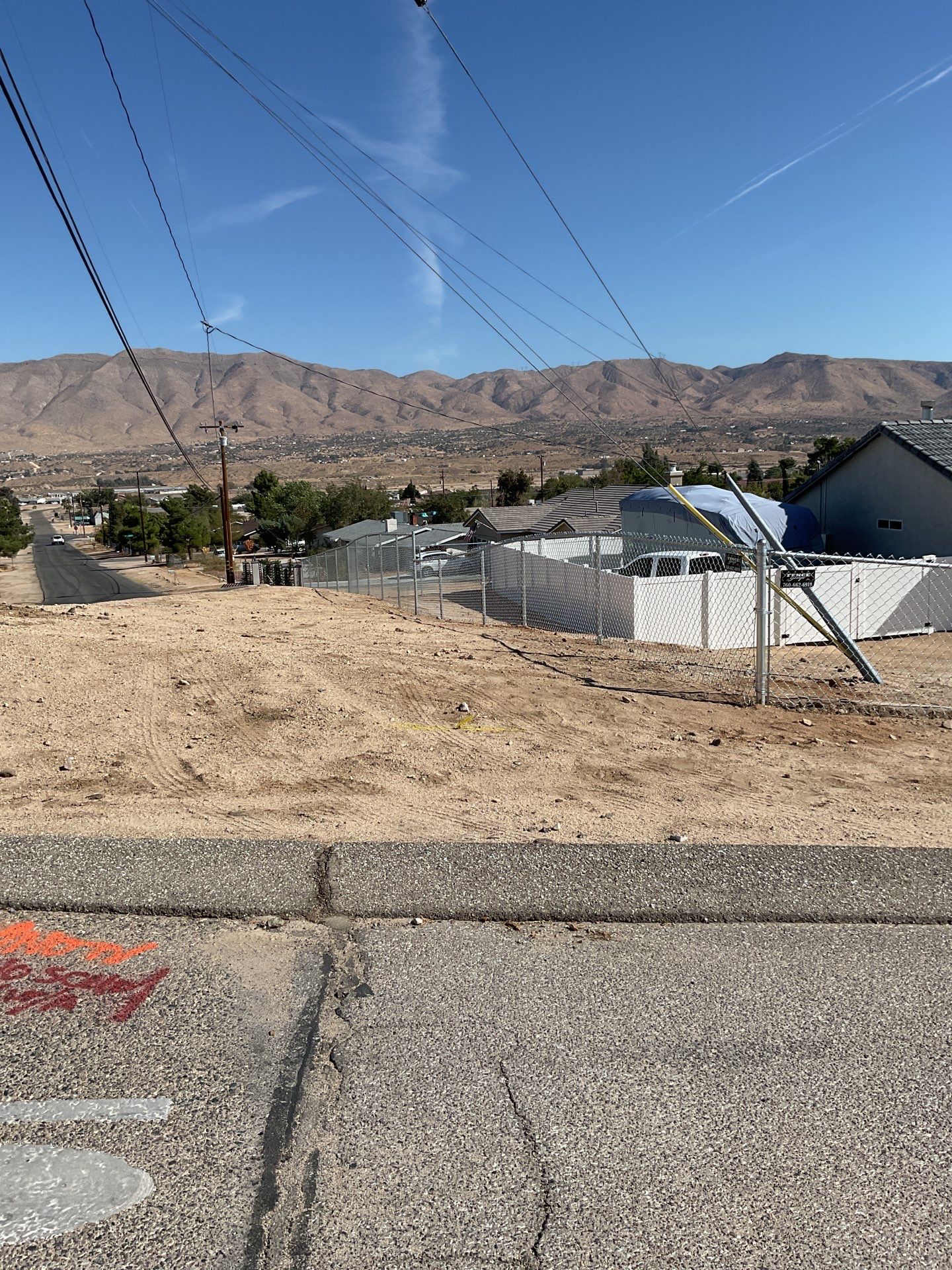 Fence Installation using chain -link by Fence Guys Inc.