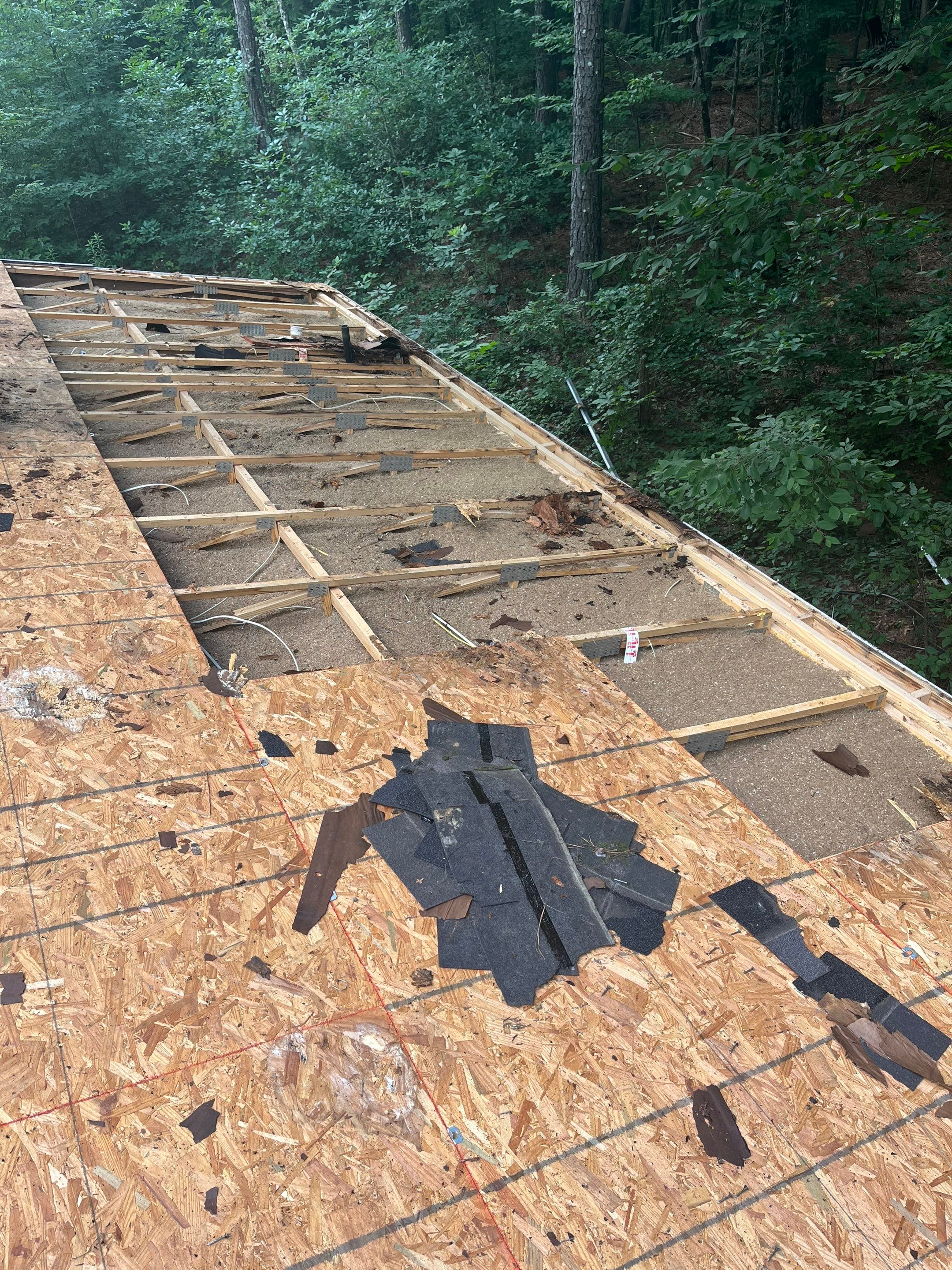 Hot Springs Manufactured Home Roof Replacement and Decking Repair by Temple Roofing and Exteriors