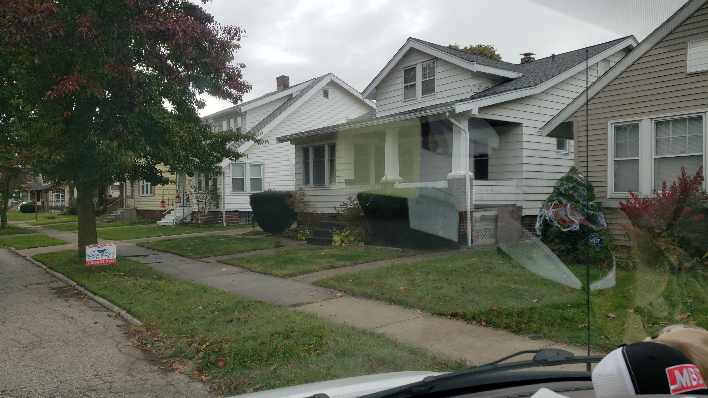 ATLAS PINNACLE COLOR: HEARTHSTONE DRIP EDGE: WHITE by Eagle Eye Roofing