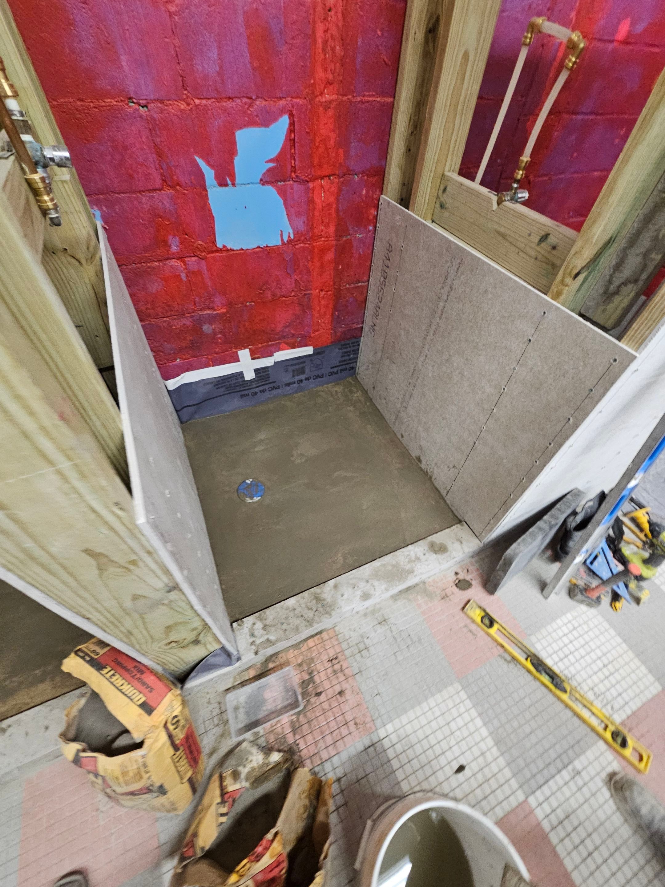 Showers & Storage by EL-GC LLC