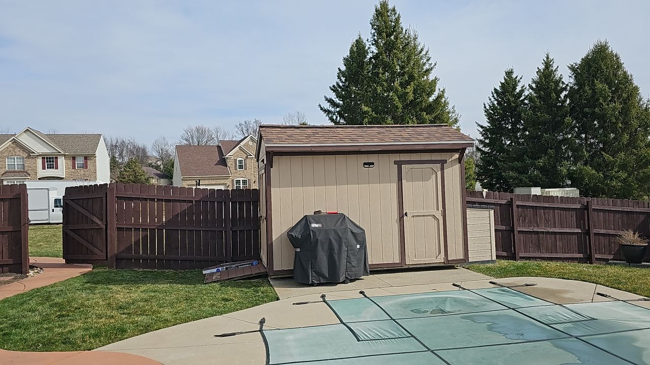 ATLAS PINNACLE COLOR: BURNT HICKORY DRIP EDGE: WHITE by Eagle Eye Roofing