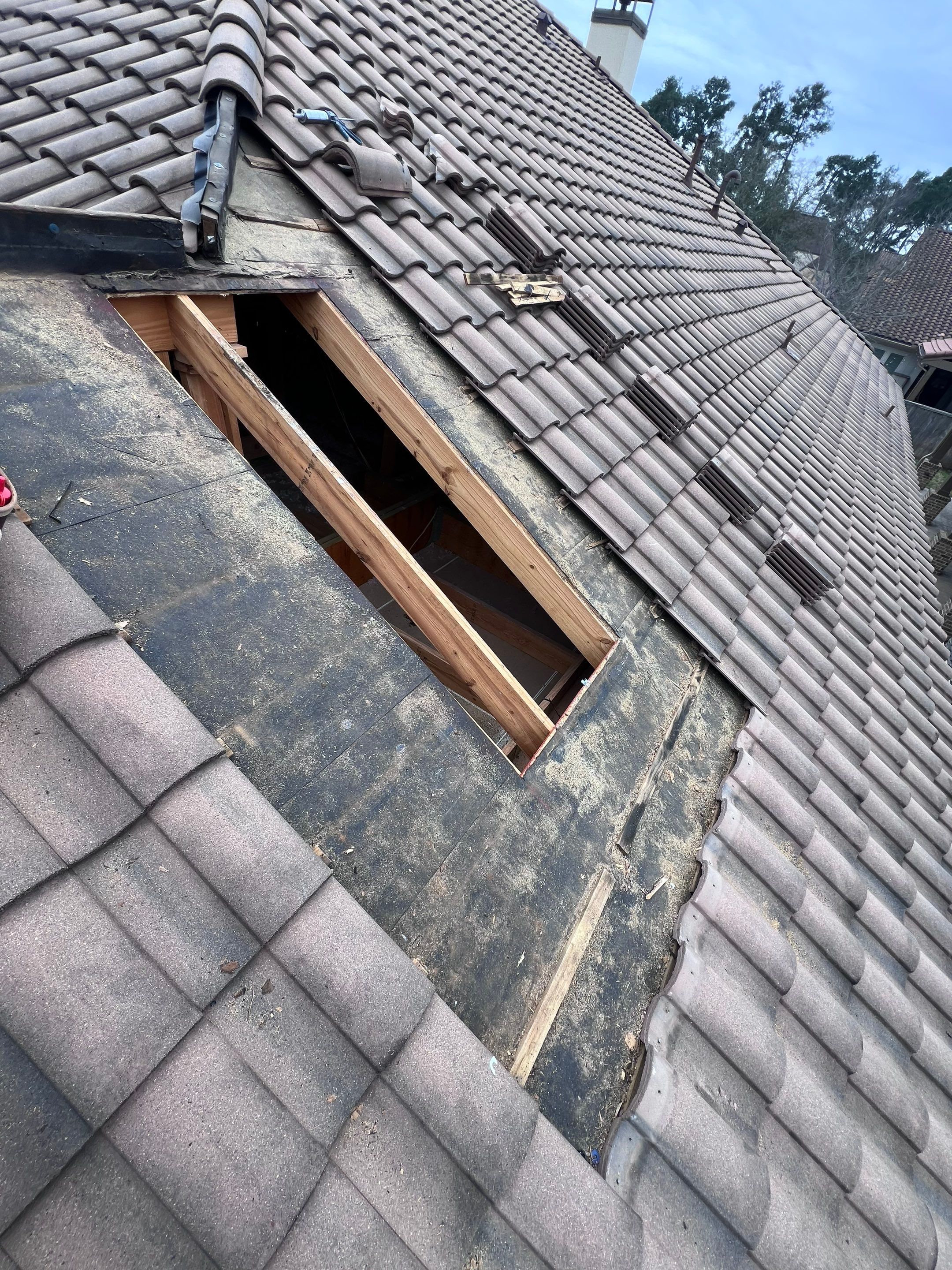 Tile Roof Repair by Roof Repair Company