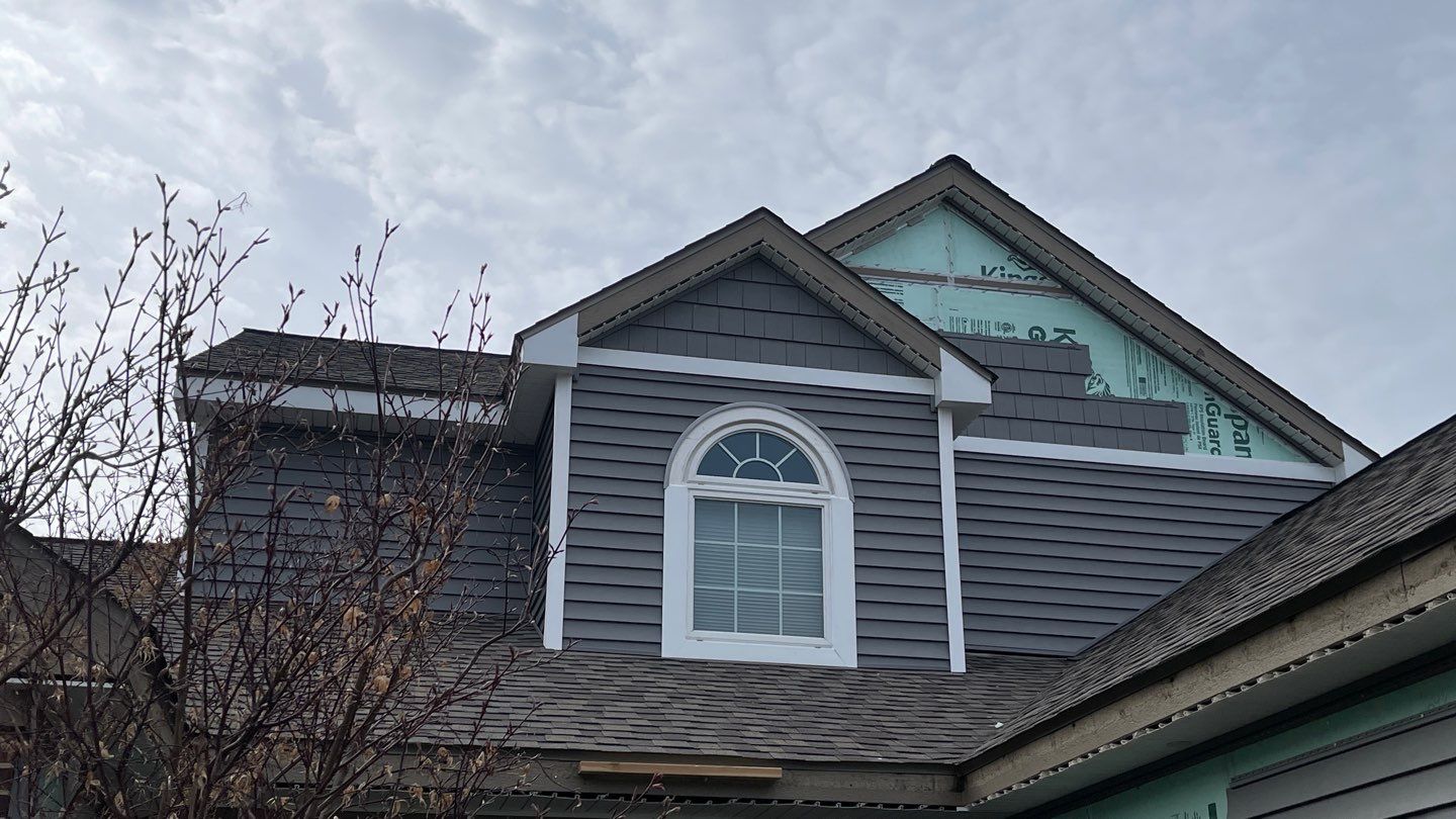 Siding Replacement using Certainteed Classic Restoration D4 by 180 Contractors