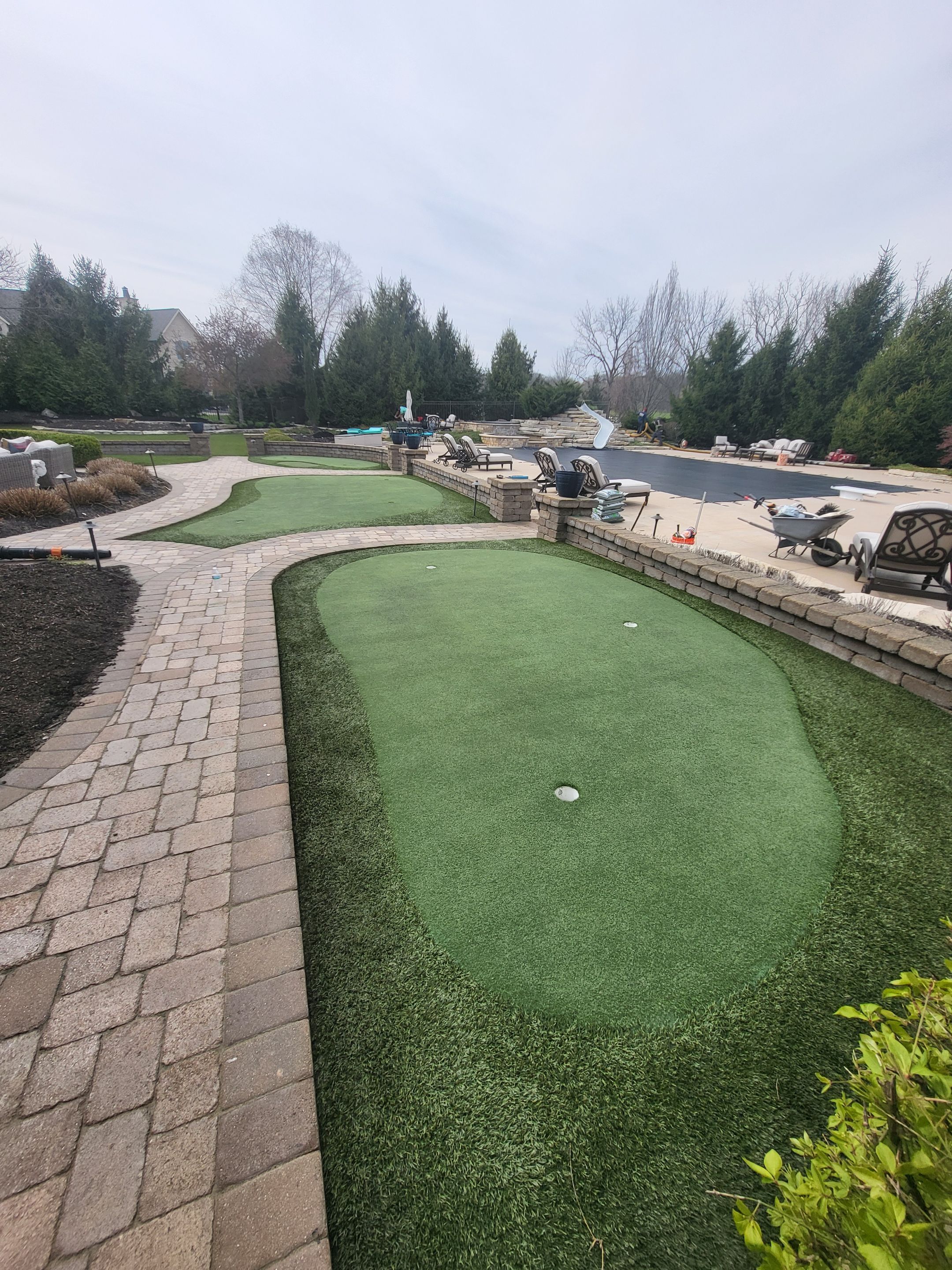 Backyard Putting Course in Delaware, Ohio by Southwest Greens Midwest