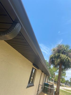 Seamless Bronze Gutters in Cape Coral FL