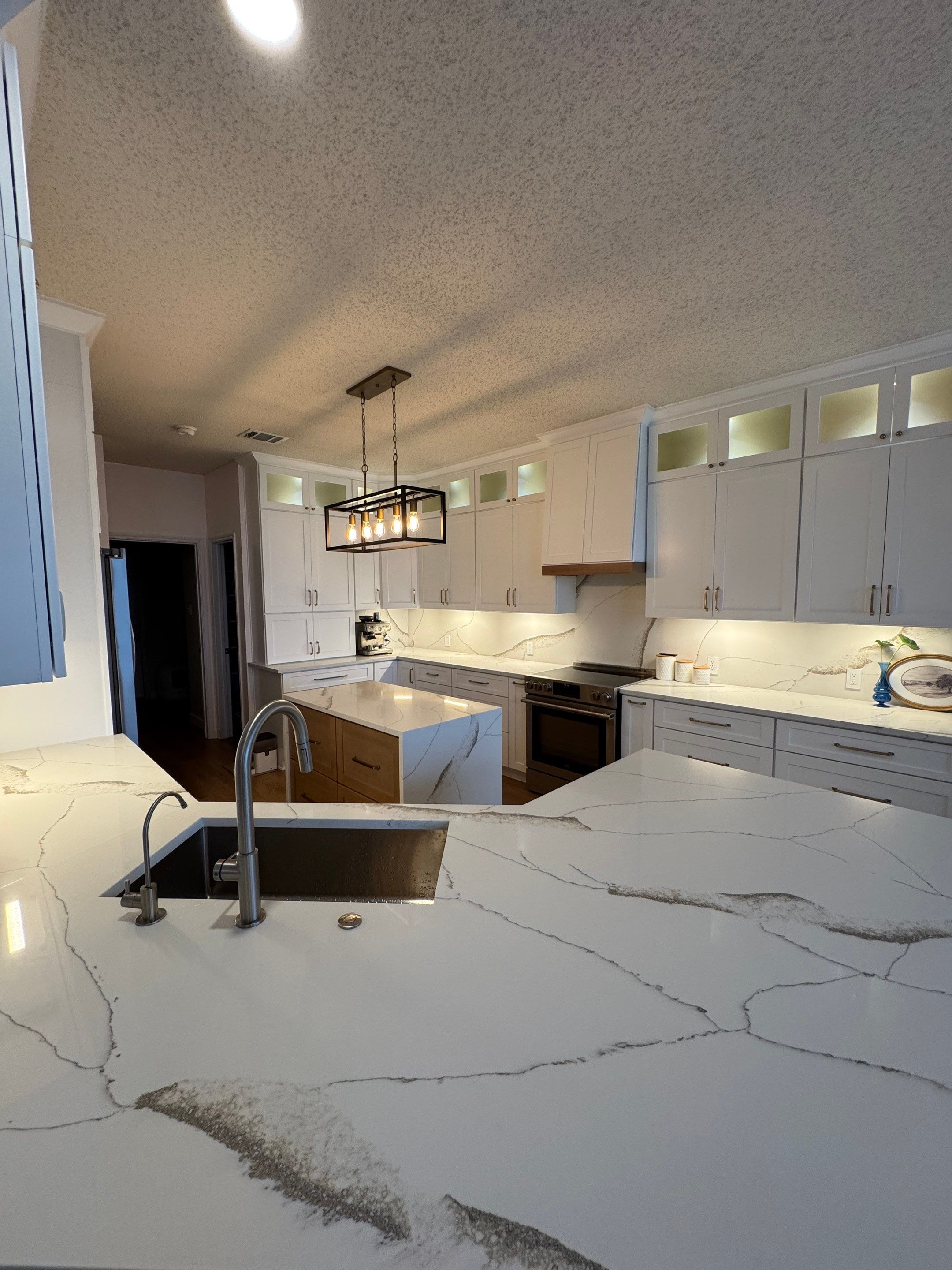 10-Day Luxury Kitchen: Custom Artistry & Waterfall Island Elegance by Tibi Soli LLC