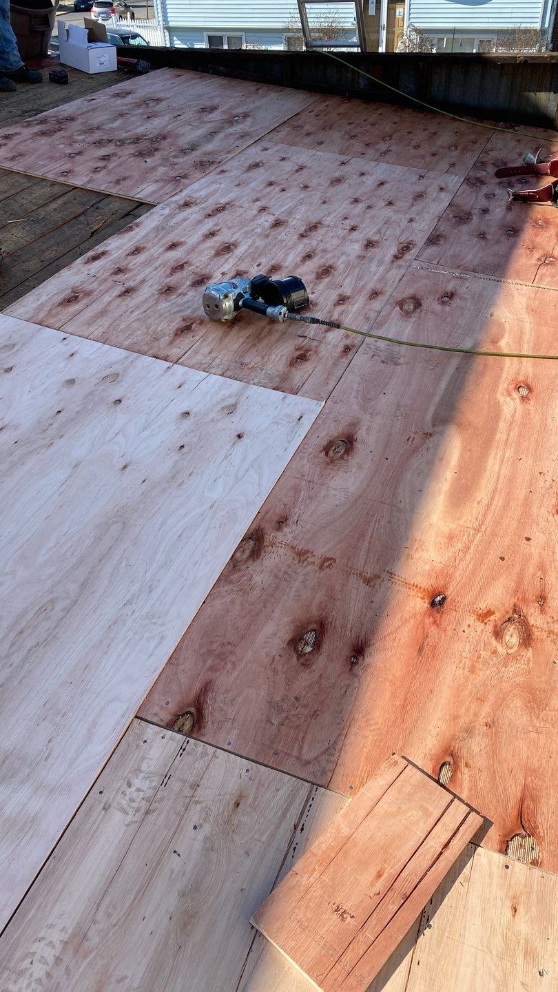 Owens Corning Duration Designer - Black Sable by A Plus Exterior