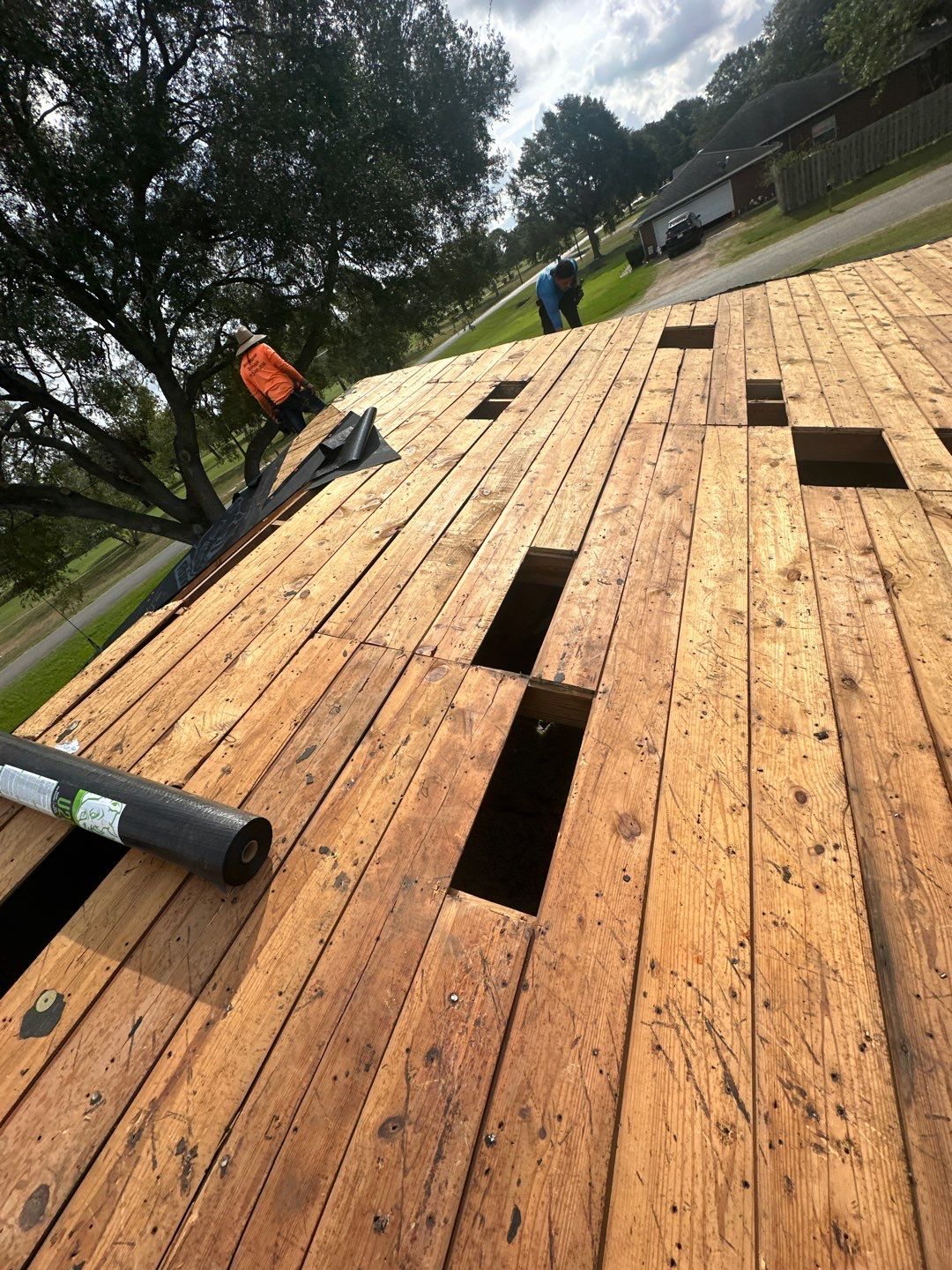 Residential Roofing Installation using Owen's Corning Duration (Lifetime) Shingles by Roof Repair Company