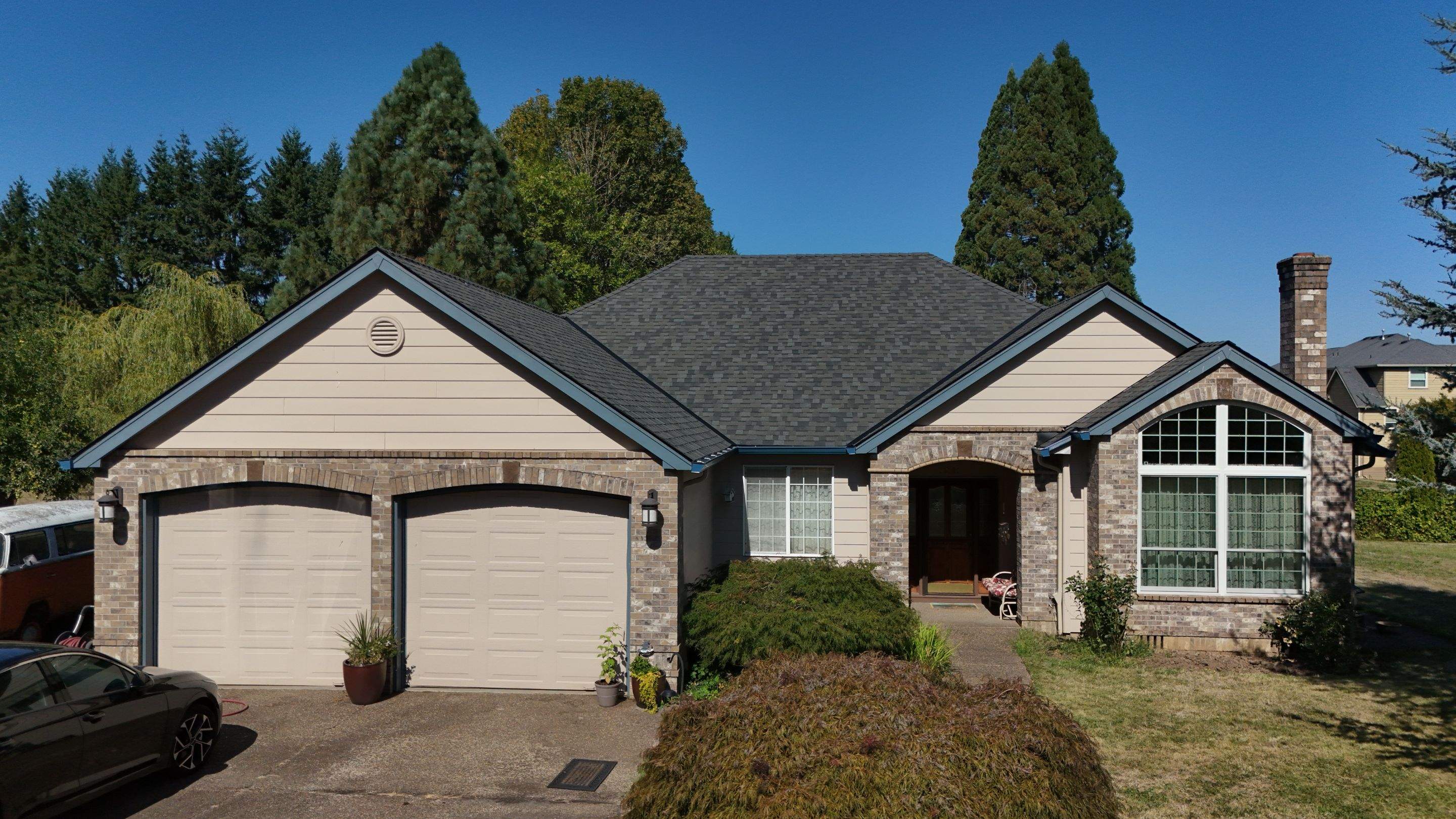 Williamsburg Gray | Roof Replacement in Happy Valley, OR 97086 by Valiant Roofing, LLC