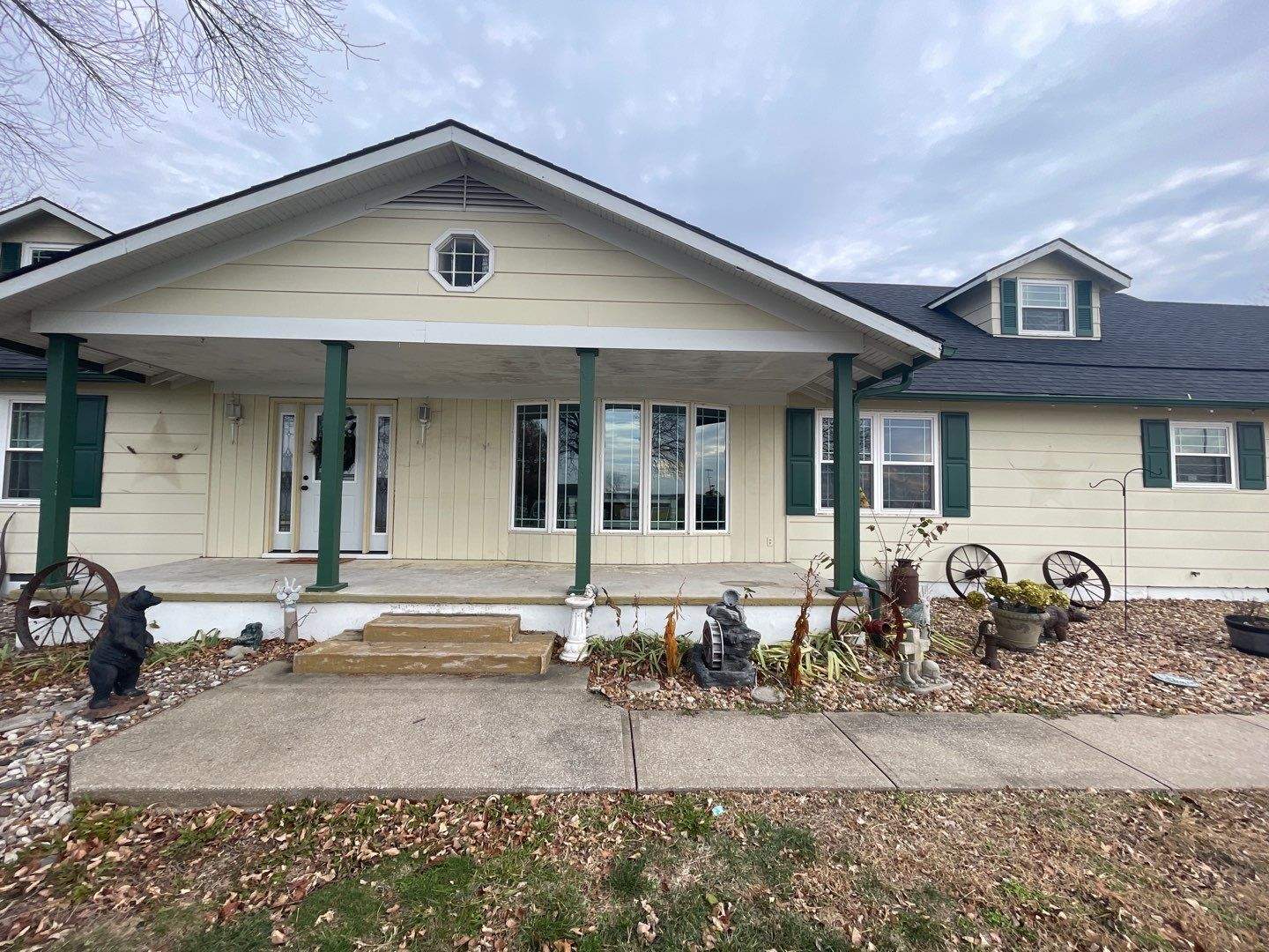 Siding Installation using Craneboard D7 by EEC Windows, Siding & Roofing