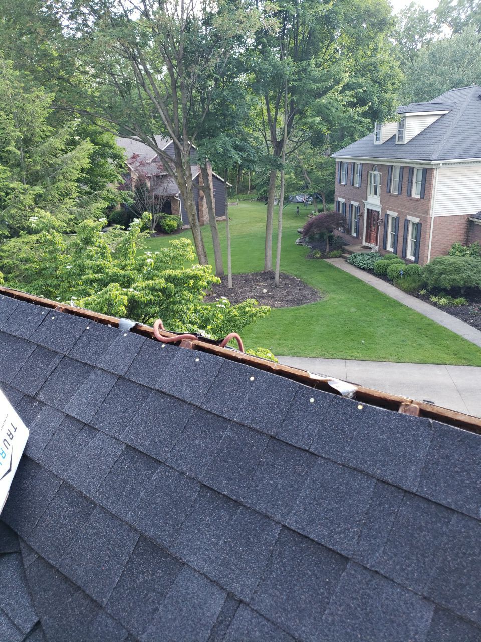 Brand: Atlas Pinnacle Color: Pristine Scotchgarde Black Drip: Black by Eagle Eye Roofing