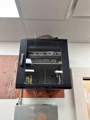 Structured cabling installation by CimaSolutions