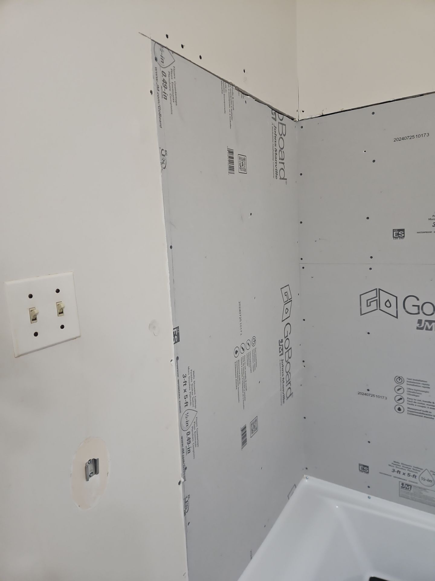 Bathroom remodel  by A R Crowell Plumbing/Finishing Touch Remodeling