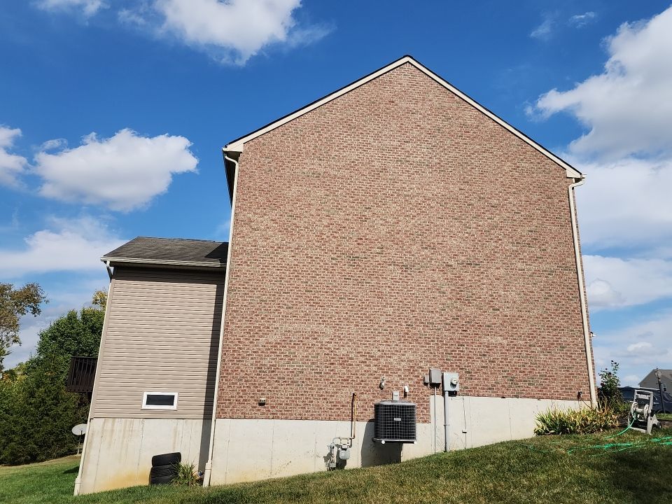 Liberty Township - Pristine Black by Tamlin Roofing