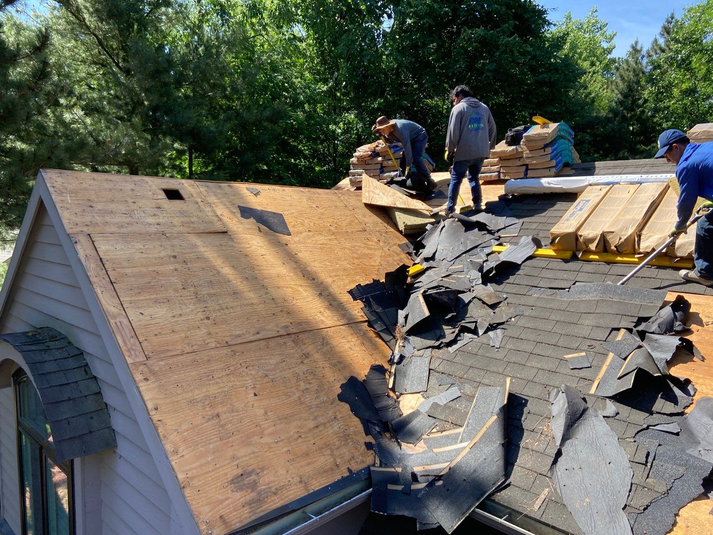 Roof Replacement using CertainTeed Landmark by 180 Contractors