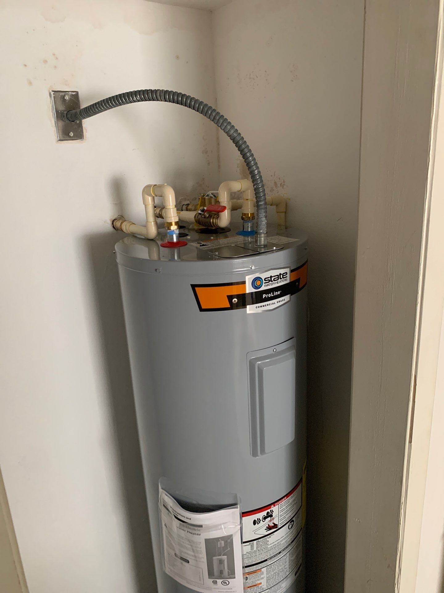 Electric Water Heater Installation in Tampa by All Hours Plumber