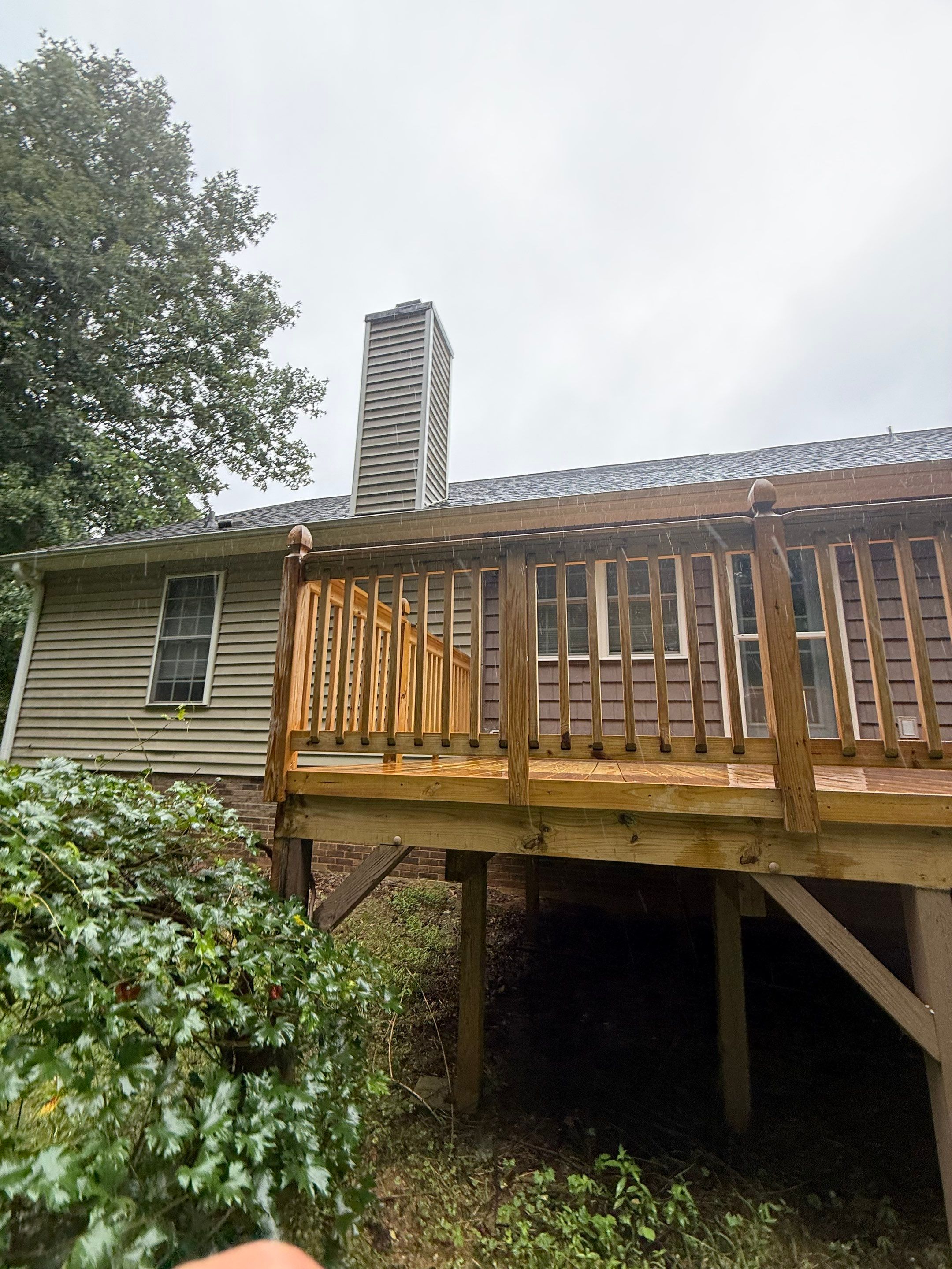 Wood Deck using Wood Sealant by DuraSeal