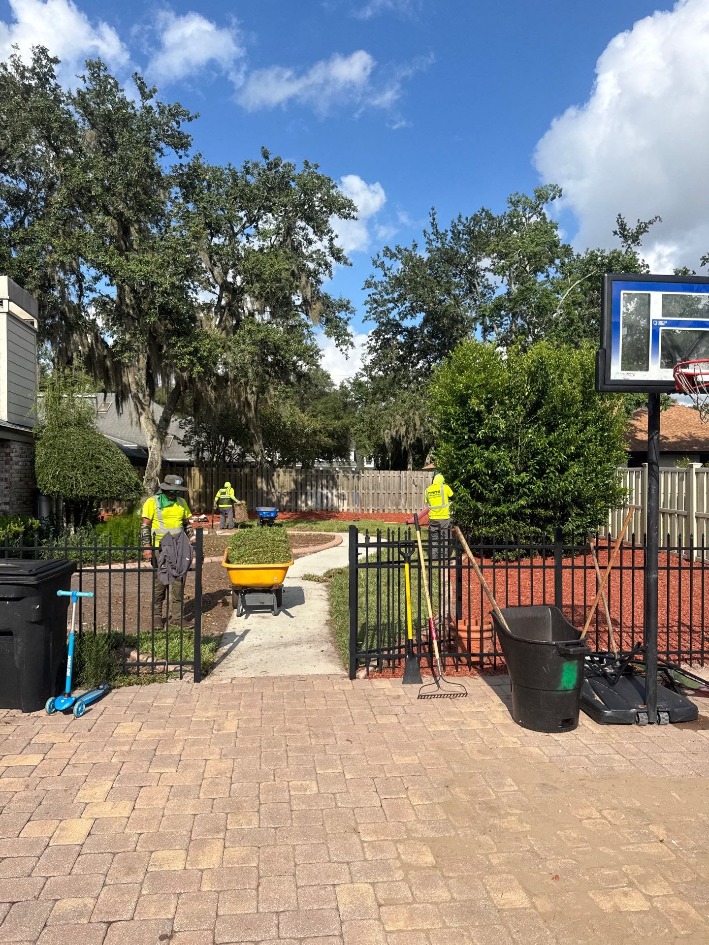 Deerwood Resident | Sod & Bed Design/Plant Installation by ProGreen Services