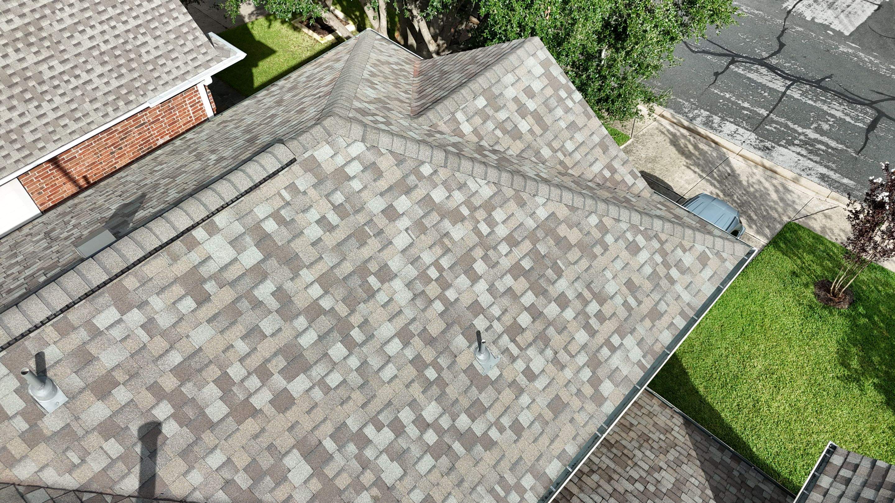 Driftwood - Owens Corning TruDefinition Duration by RoofsOnly.com