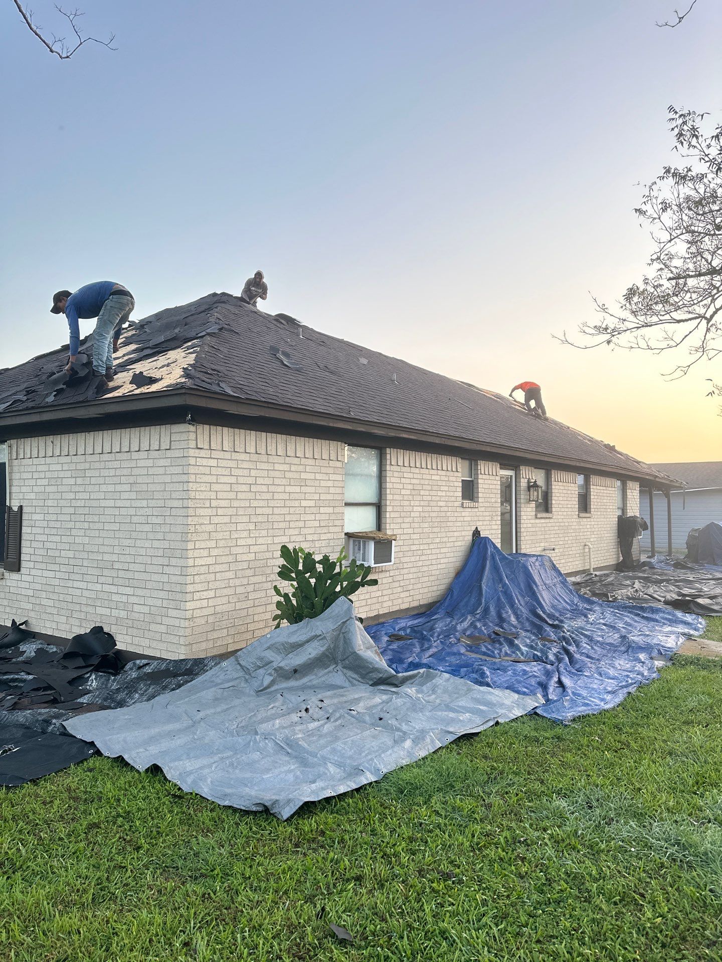 GAF HDZ TIMBERLINE BARKWOOD by Motion Roofing