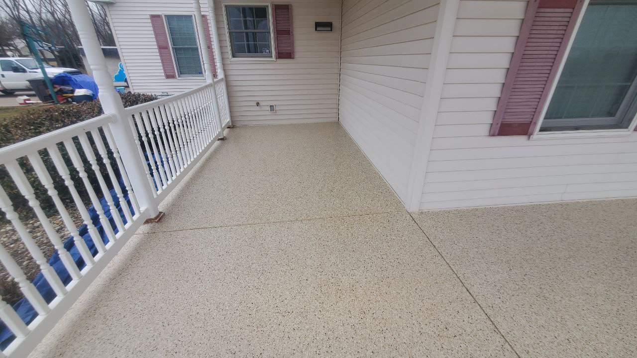 Shoreline Garage, Front Porch, & Back Porch Maroa by Loud Bros