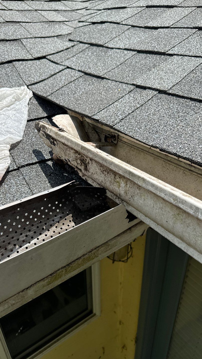 Oakton: Roof Replacement With CertainTeed Landmark Designer Shingles in Pewter by RM Banning, Inc.