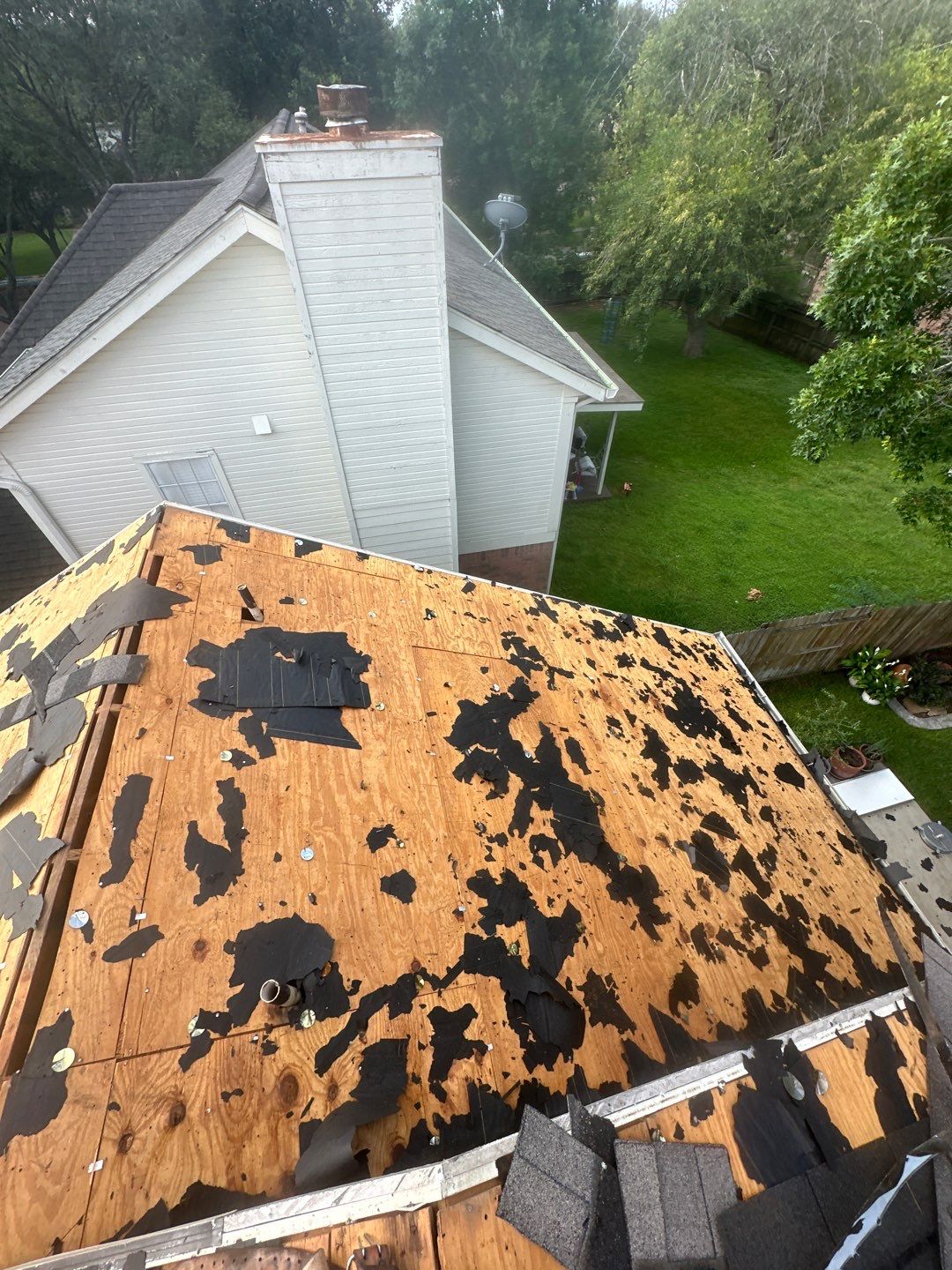Residential Roofing Installation using Owen's Corning Duration (Lifetime) Shingles by Roof Repair Company