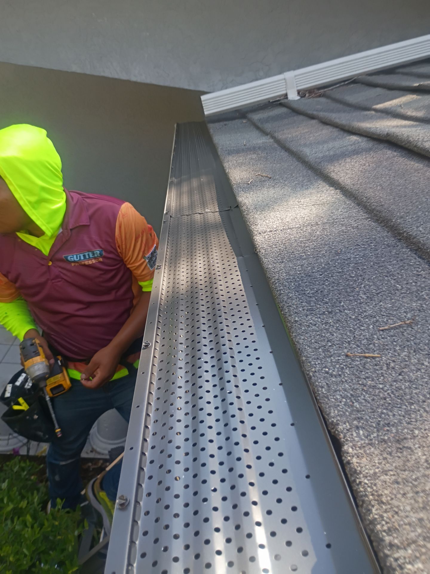 Gutter Guards Installation using Leaf Guard in Sarasota FL by Gutter Professors