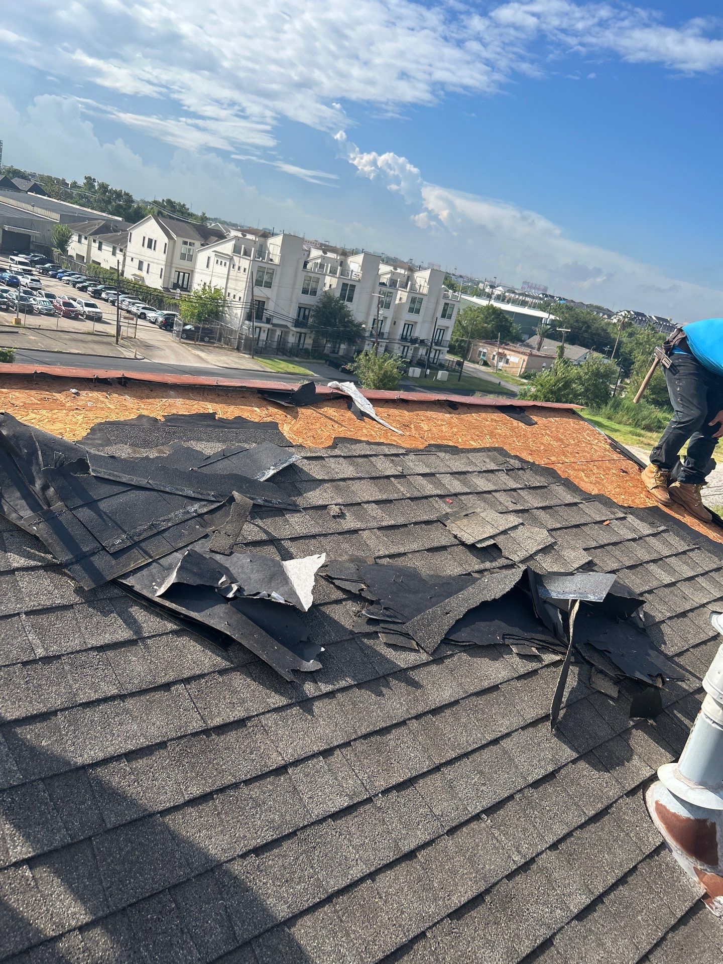 Residential Roofing Installation using Owen's Corning Duration (Lifetime) Shingles by Roof Repair Company
