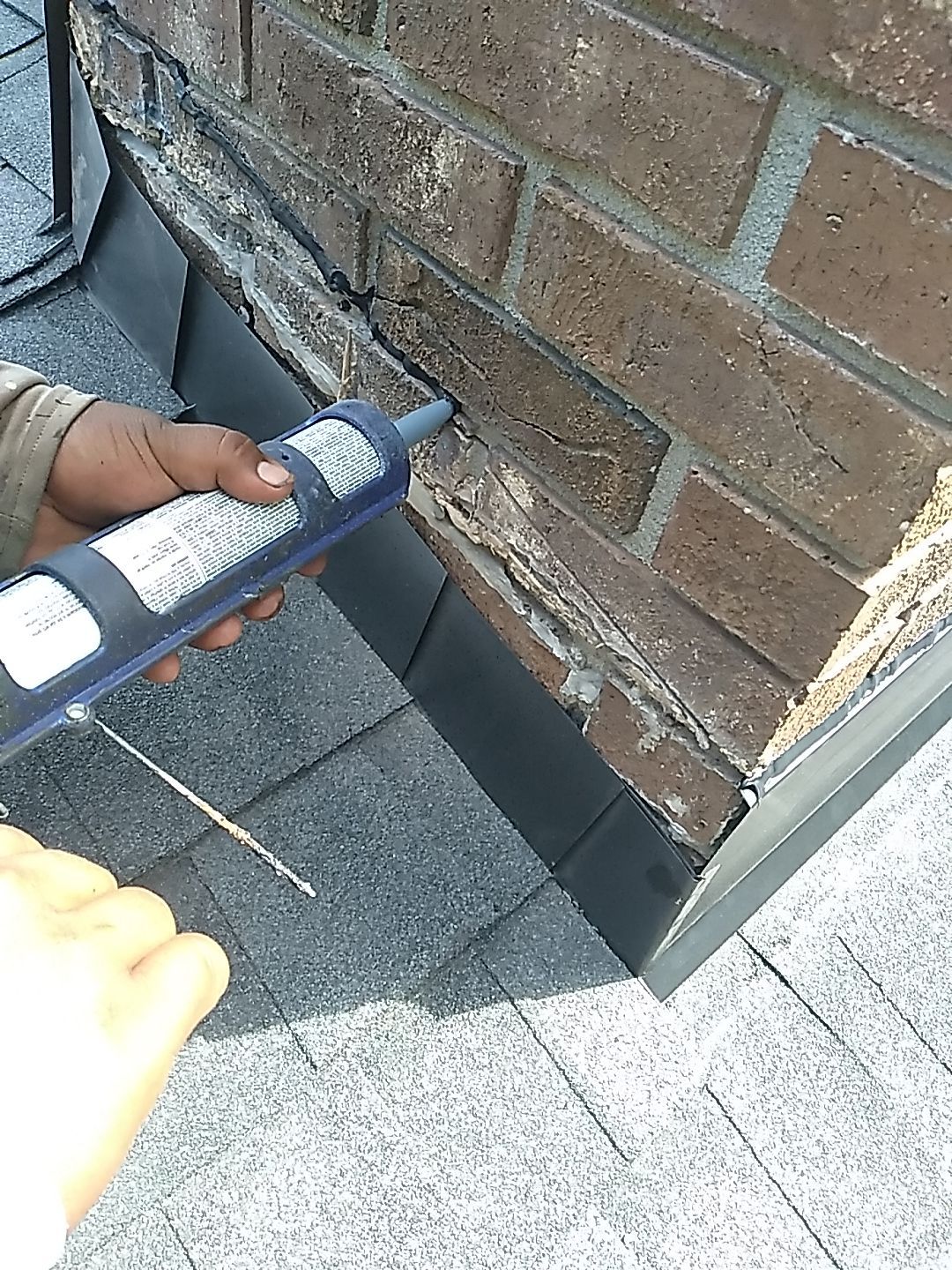 Residential Roofing Installation using Owens Corning® Oakridge Onyx Black by Indigo State Roofing