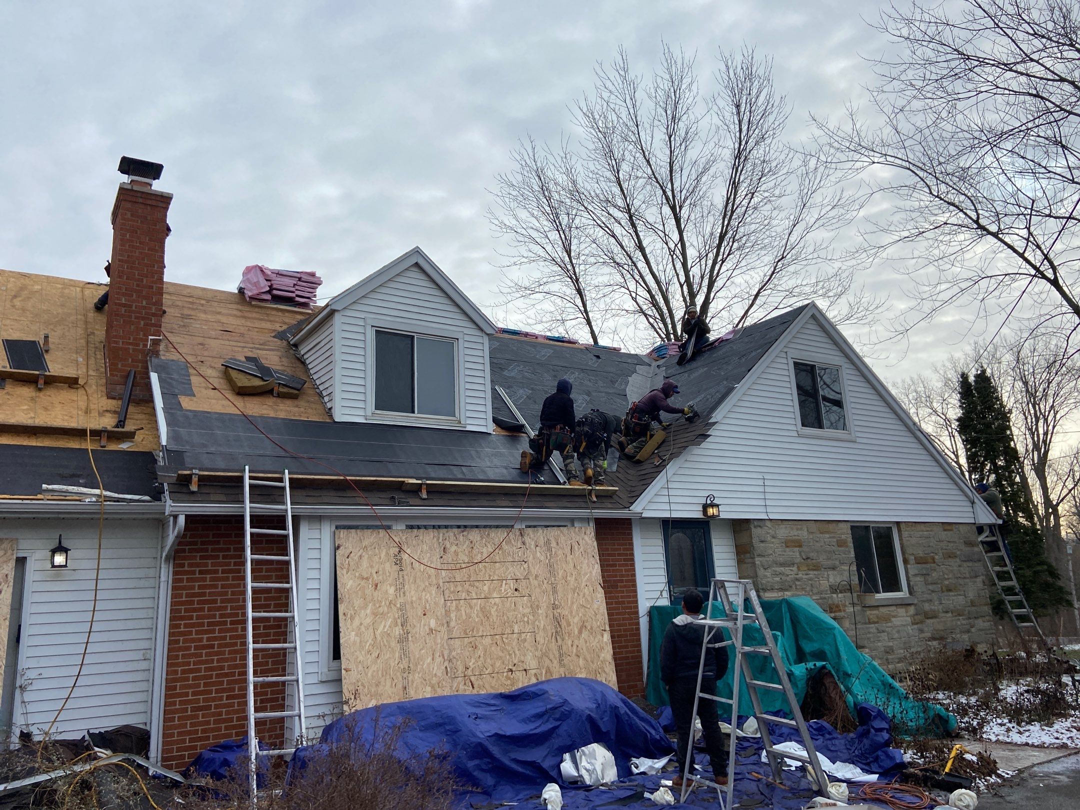 Roof Replacement using Owens Corning by 180 Contractors