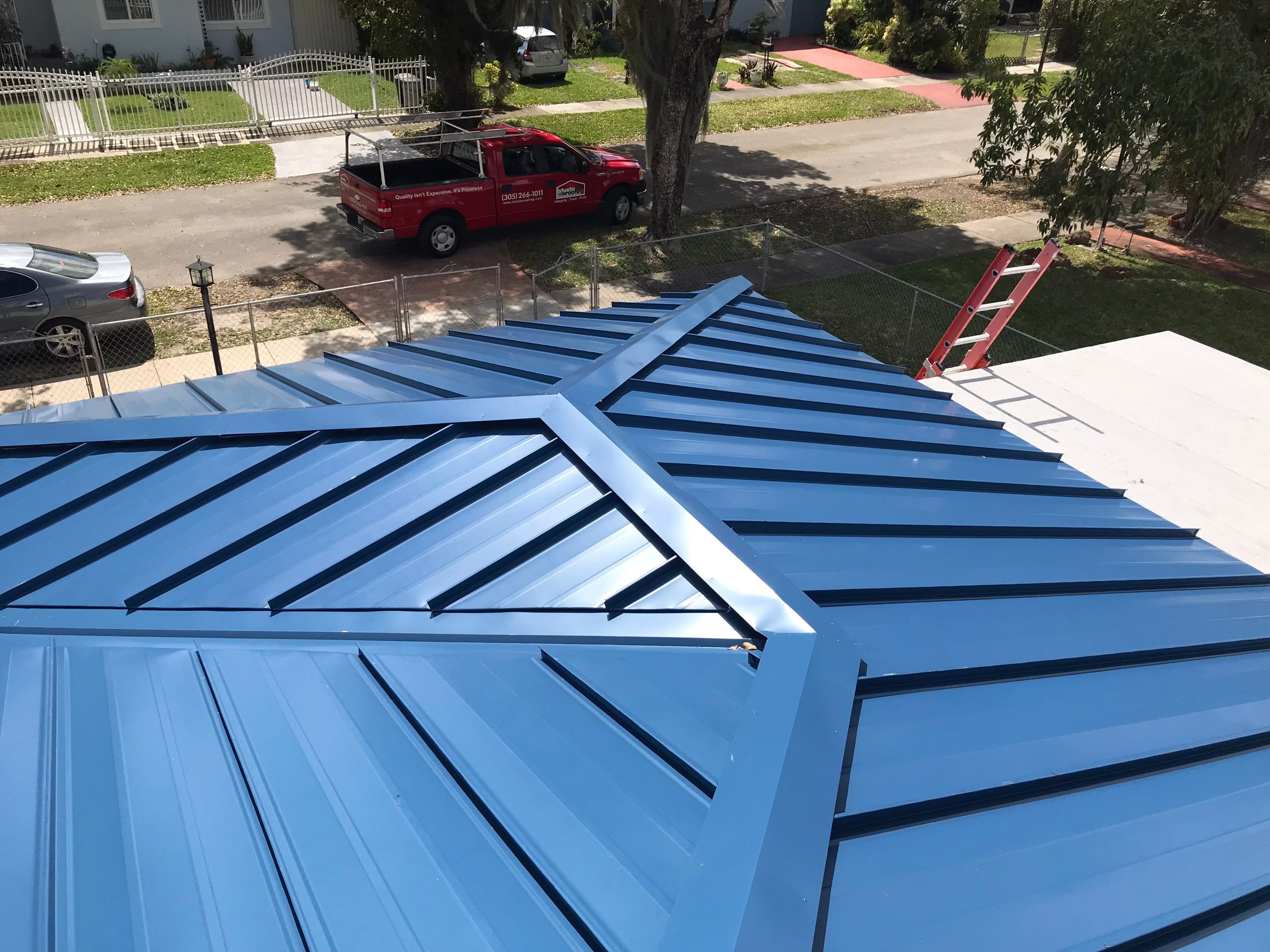 Metal Roof - Galvalume Regal Blue by Istueta Roofing