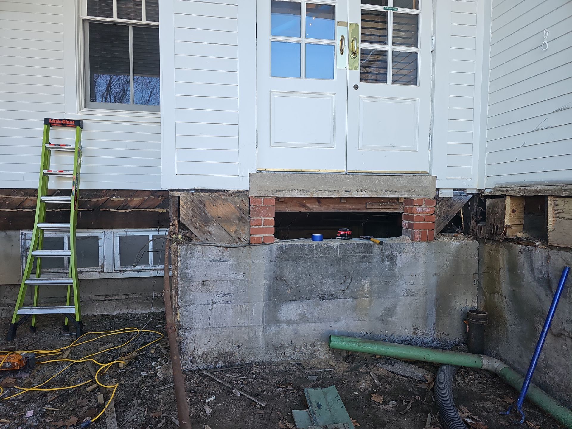 Oakmont Country Club Deck Build by Cousins Roofing Siding & Decks